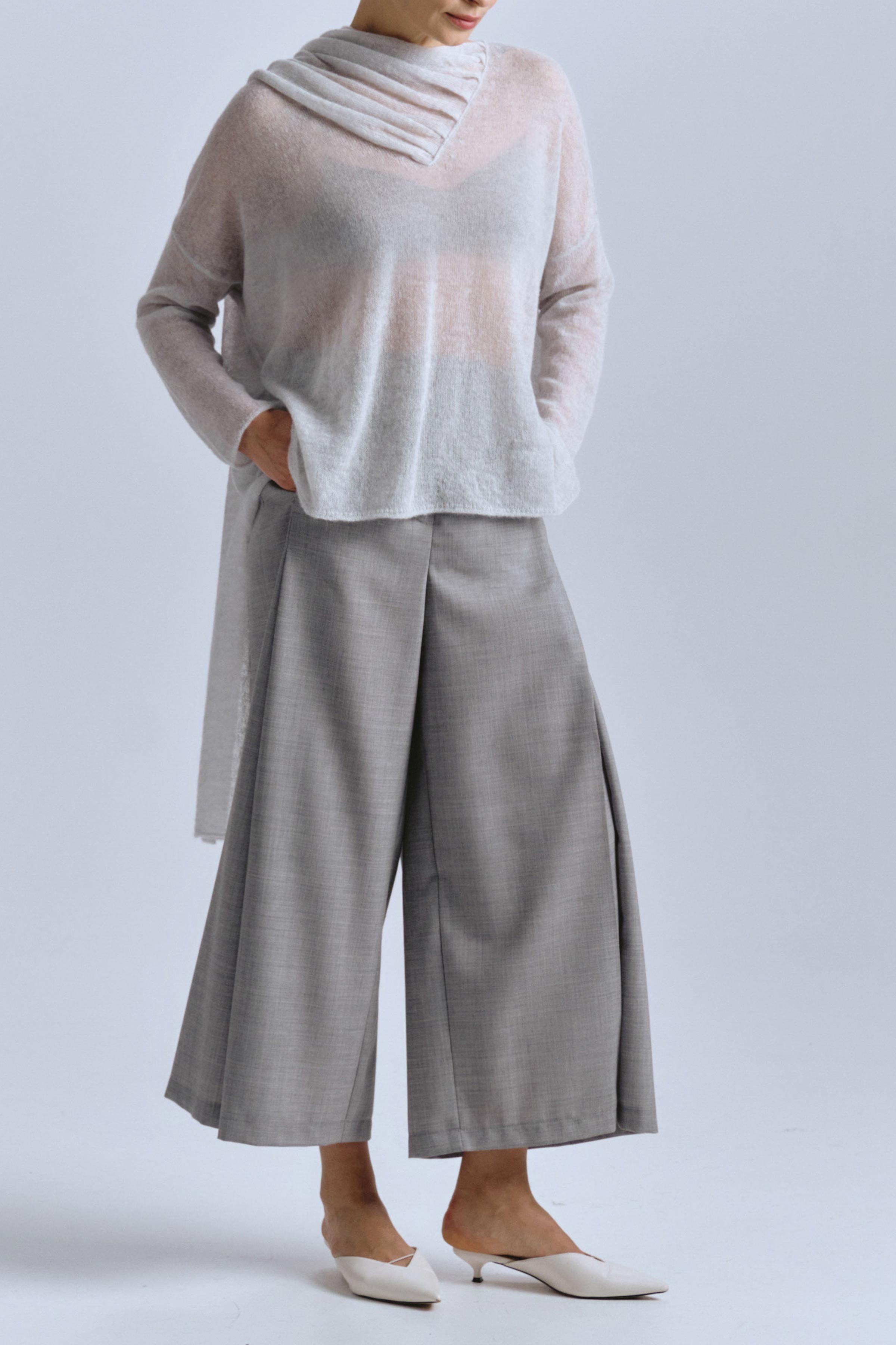 Джемпер Шарф  от Lesel (Лесель)! Заказывайте по ✆ 8 (800) 777 02 37