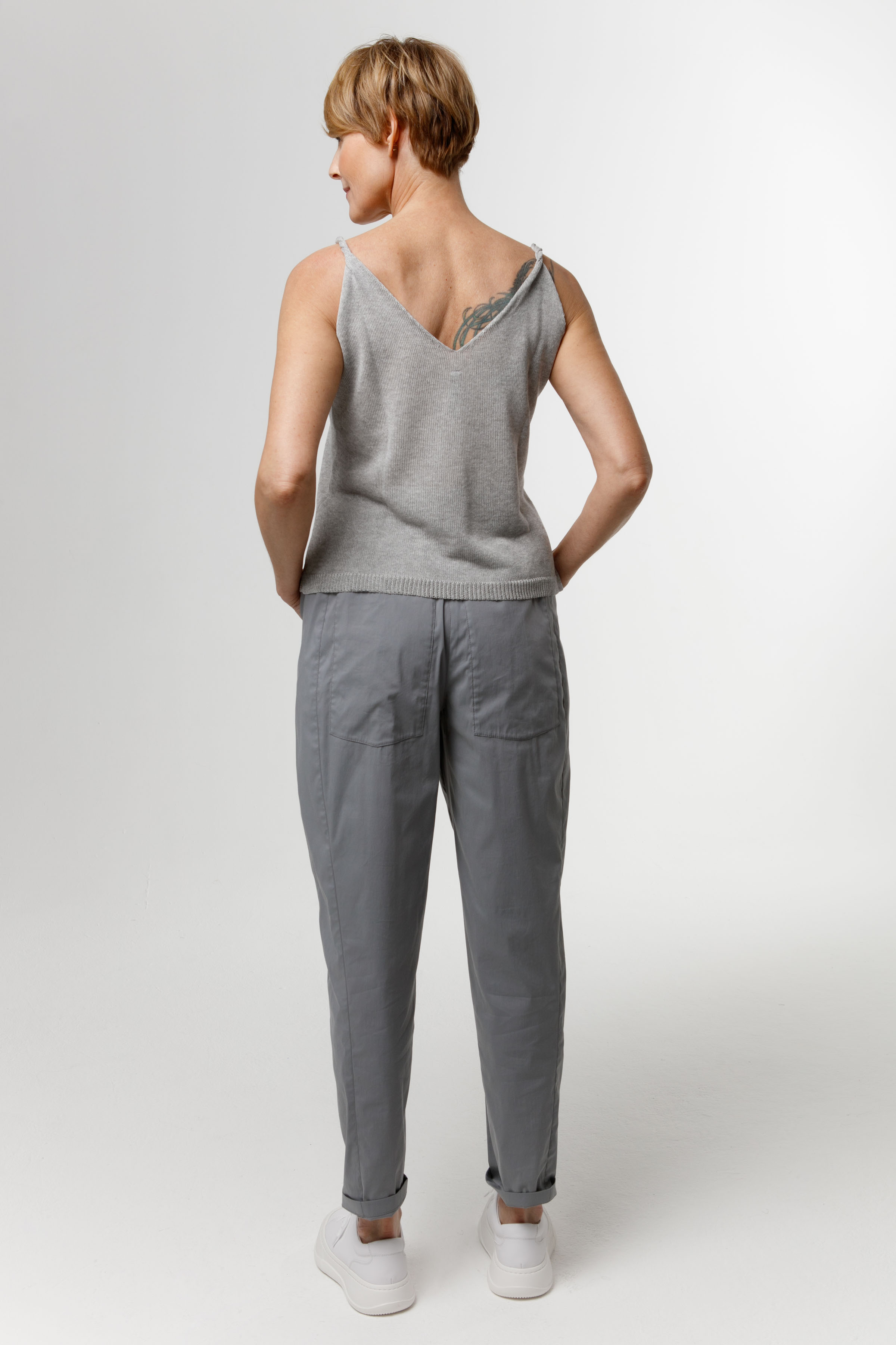 Брюки бананы, эластичный хлопок  от Lesel (Лесель)! Заказывайте по ✆ 8 (800) 777 02 37