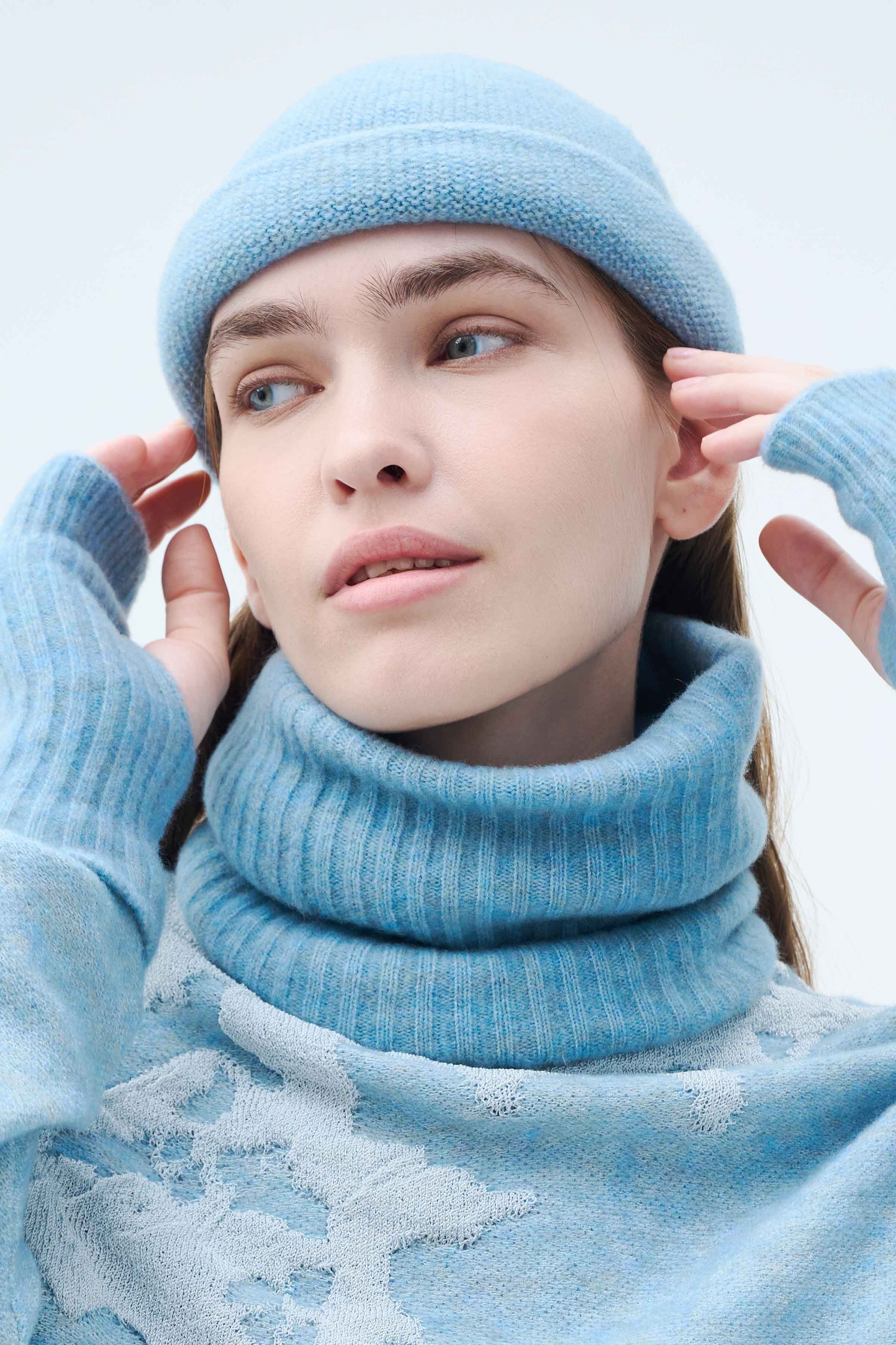 Снуд Резинка 34 Голубой лед (glace bleue) от Lesel (Лесель)! Заказывайте по ✆ 8 (800) 777 02 37