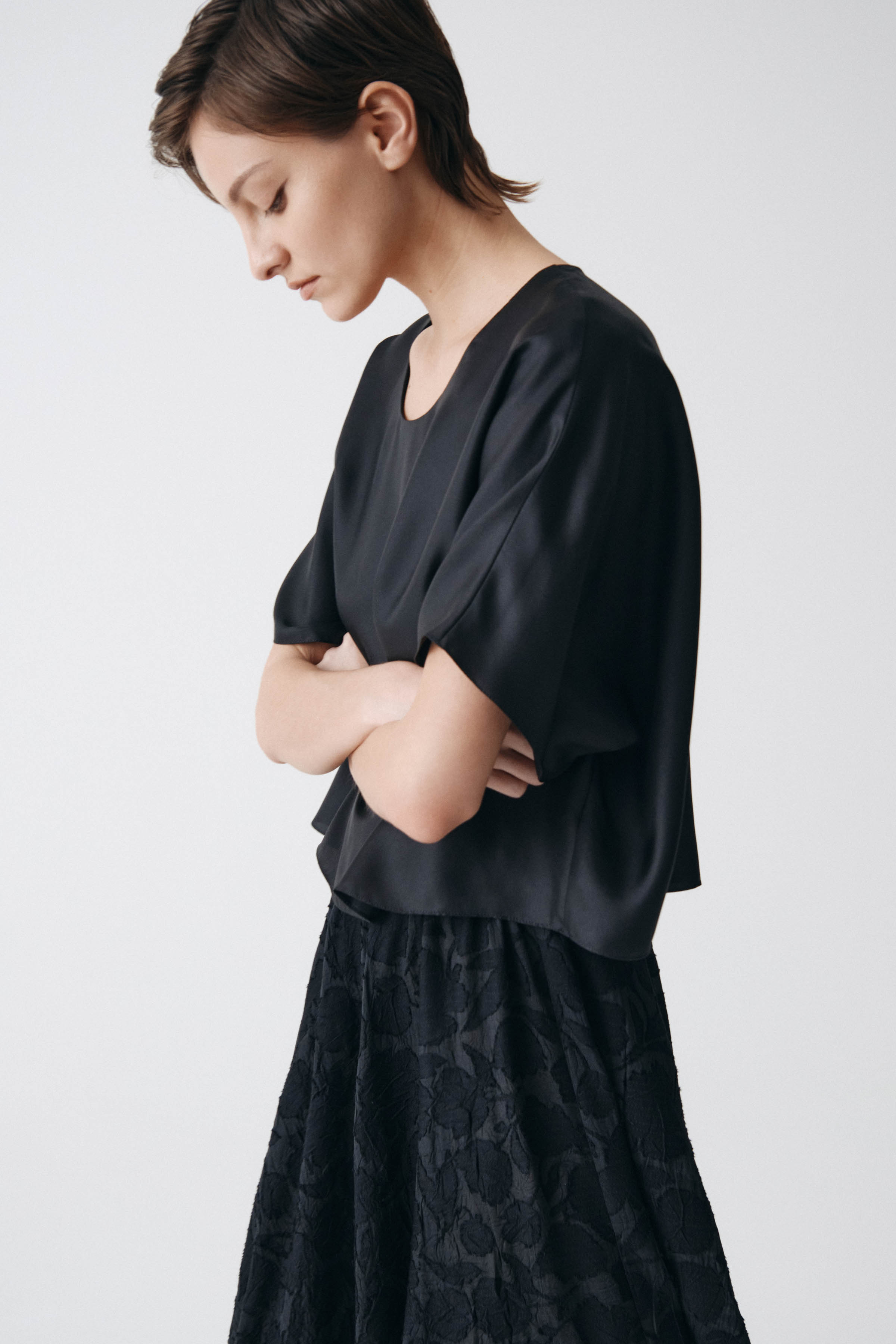 Блуза топ база шелковый  от Lesel (Лесель)! Заказывайте по ✆ 8 (800) 777 02 37