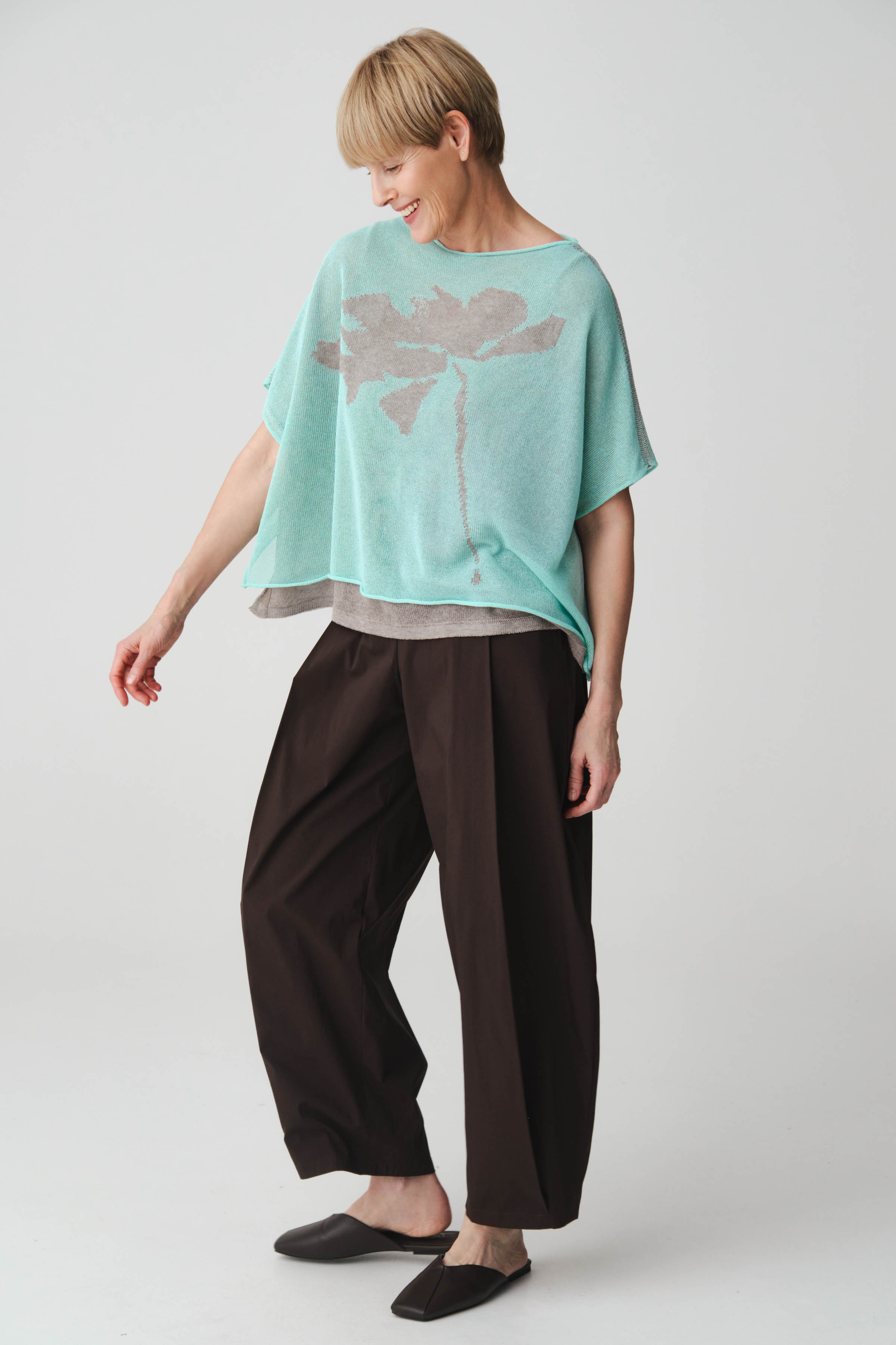 Джемпер с коротким рукавом Пион