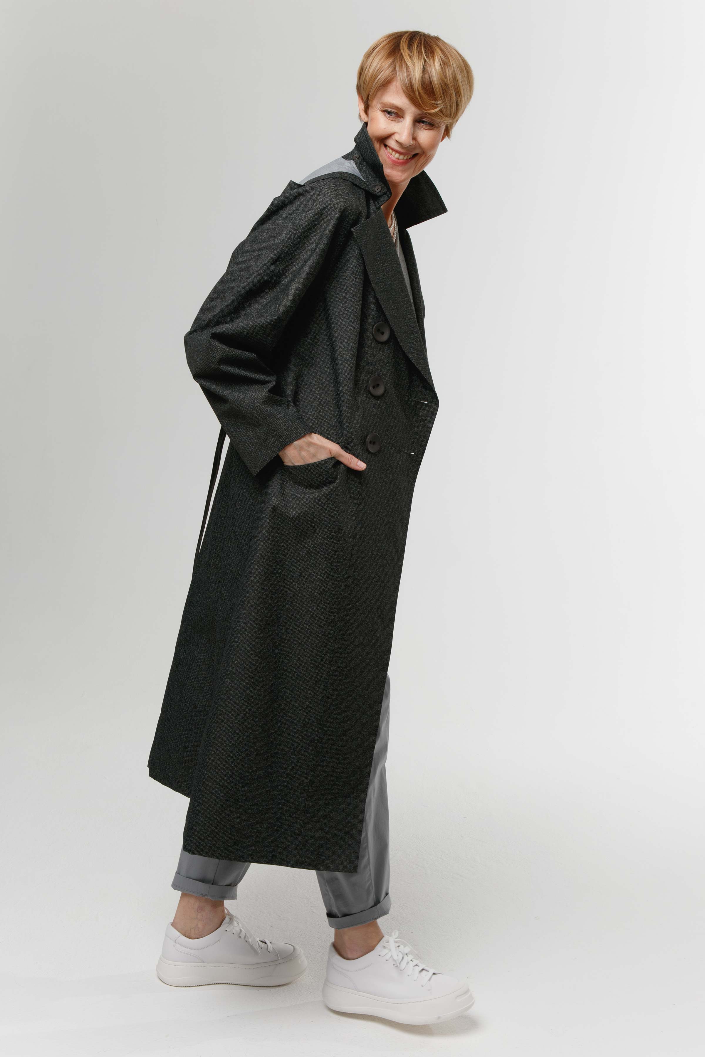 Плащ со съемным капюшоном, на подкладке 16 Черный меланж (melange noir) от Lesel (Лесель)! Заказывайте по ✆ 8 (800) 777 02 37