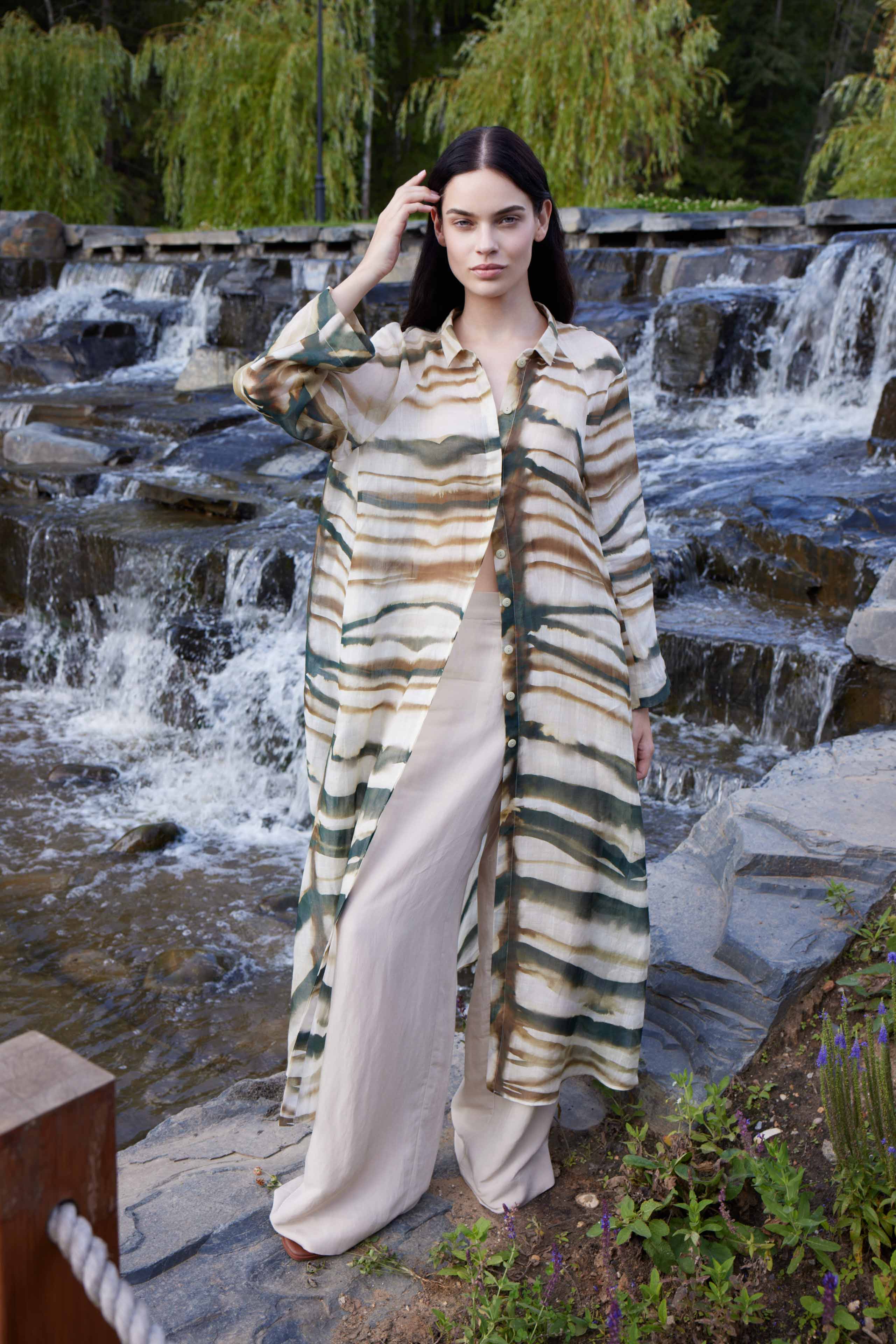 Блуза рубашка длинная Акварельные зигзаги  от Lesel (Лесель)! Заказывайте по ✆ 8 (800) 777 02 37