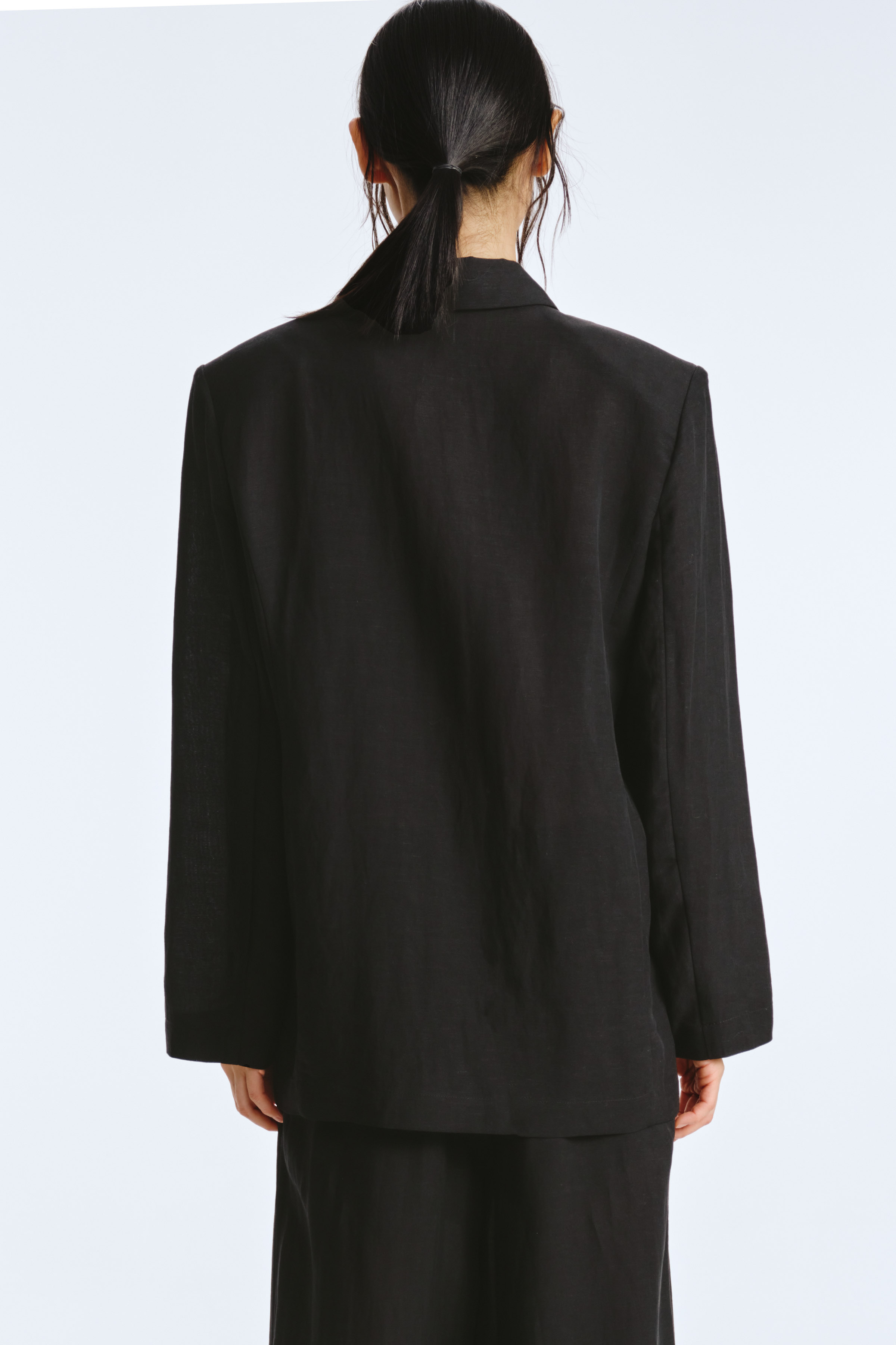 Жакет прямой, с хлястиком, тонкий лен 00 Черный (noir) от Lesel (Лесель)! Заказывайте по ✆ 8 (800) 777 02 37