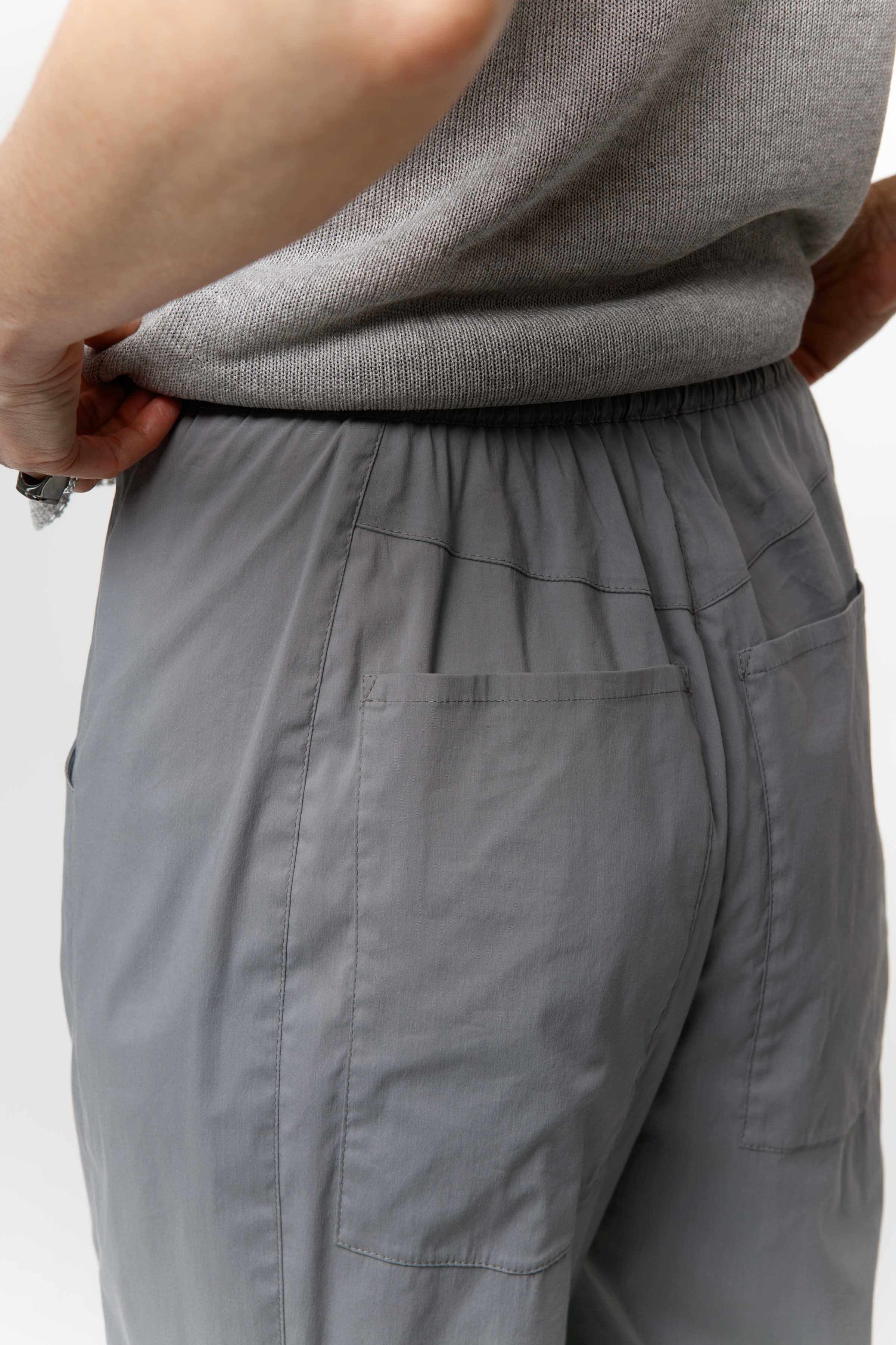 Брюки бананы, эластичный хлопок  от Lesel (Лесель)! Заказывайте по ✆ 8 (800) 777 02 37