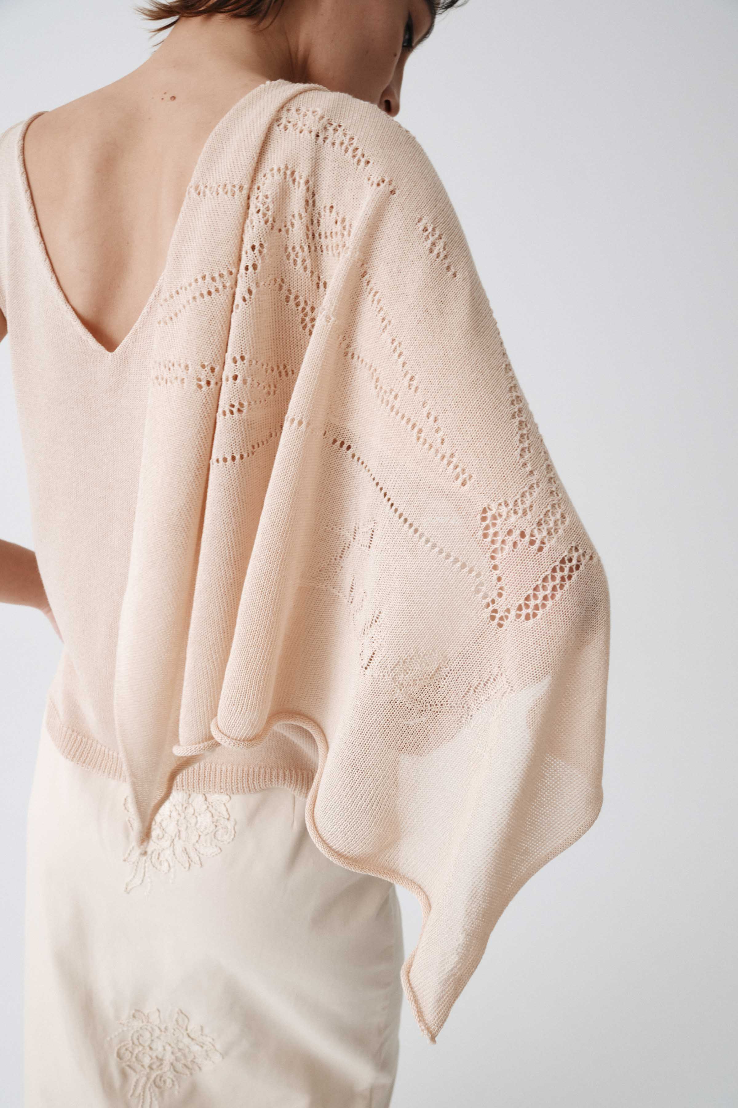 Платок Графика  от Lesel (Лесель)! Заказывайте по ✆ 8 (800) 777 02 37