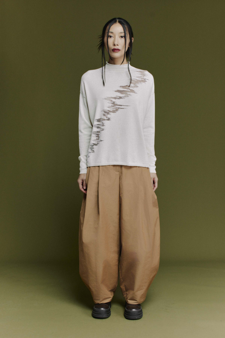 Брюки ромб со складками