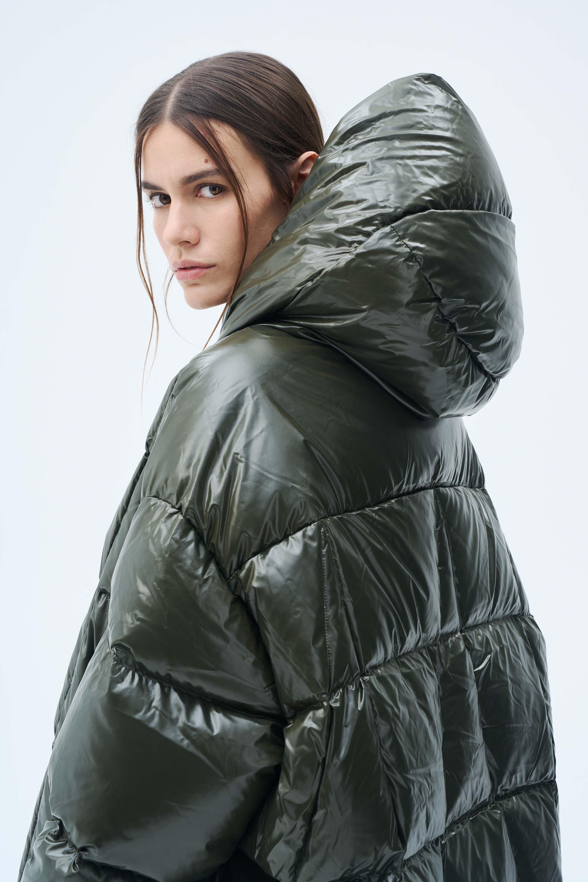 Куртка пуховая пончо-квадрат 79 Гербарий (herbal) от Lesel (Лесель)! Заказывайте по ✆ 8 (800) 777 02 37