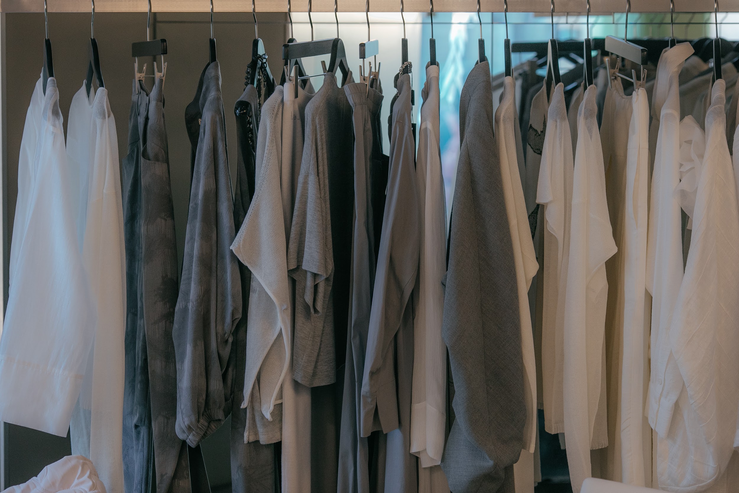 Коллекции выпускаются в Москве два раза в год.