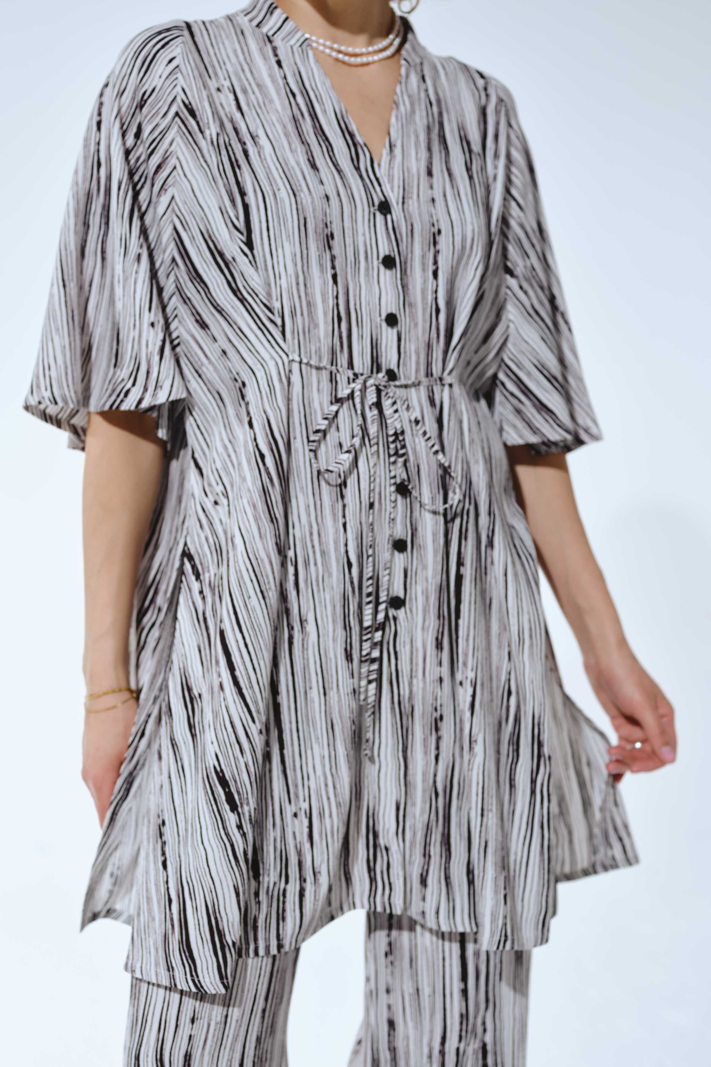 Блуза Туника, штрихи  от Lesel (Лесель)! Заказывайте по ✆ 8 (800) 777 02 37