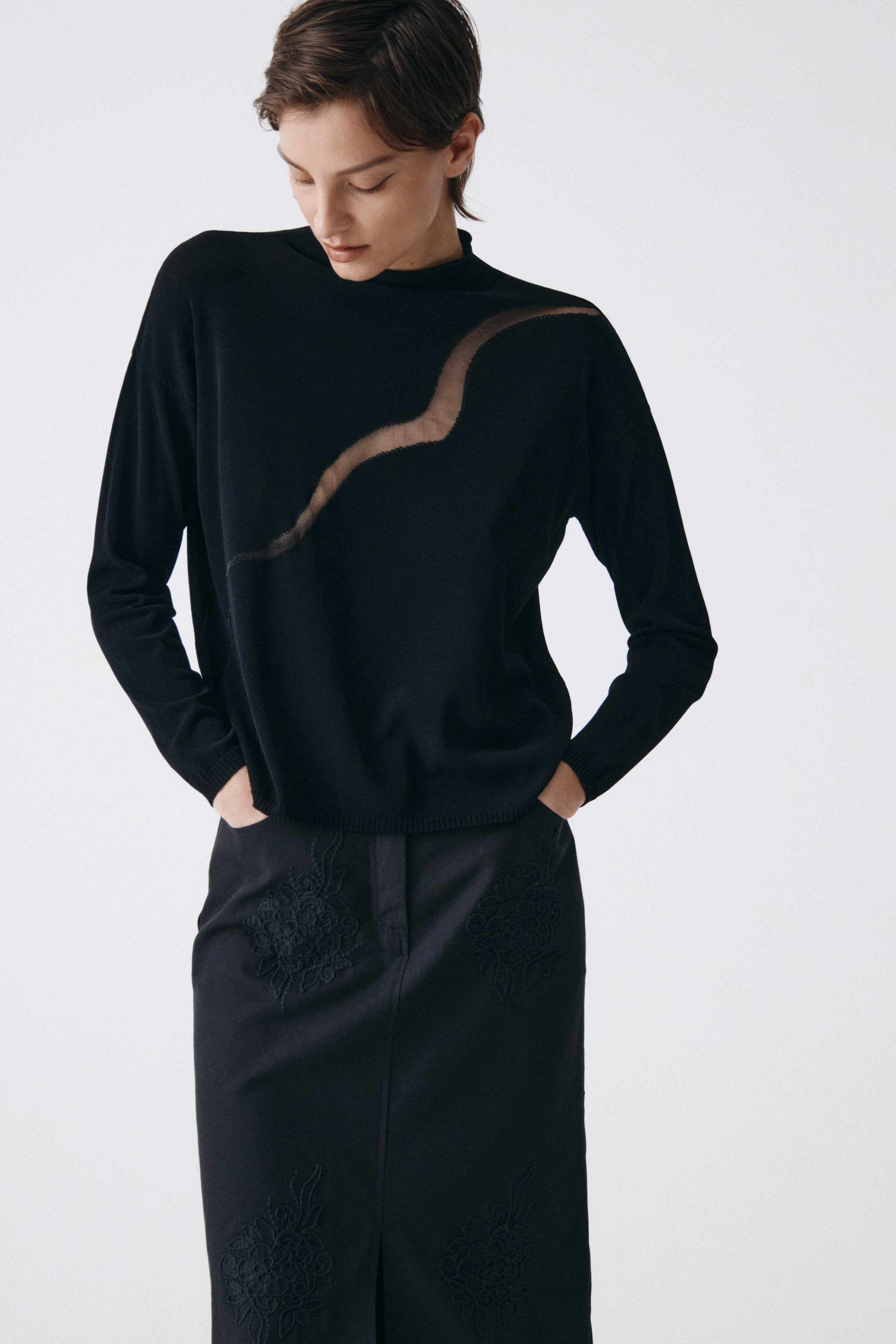 Джемпер водолазка Ломаная линия  от Lesel (Лесель)! Заказывайте по ✆ 8 (800) 777 02 37