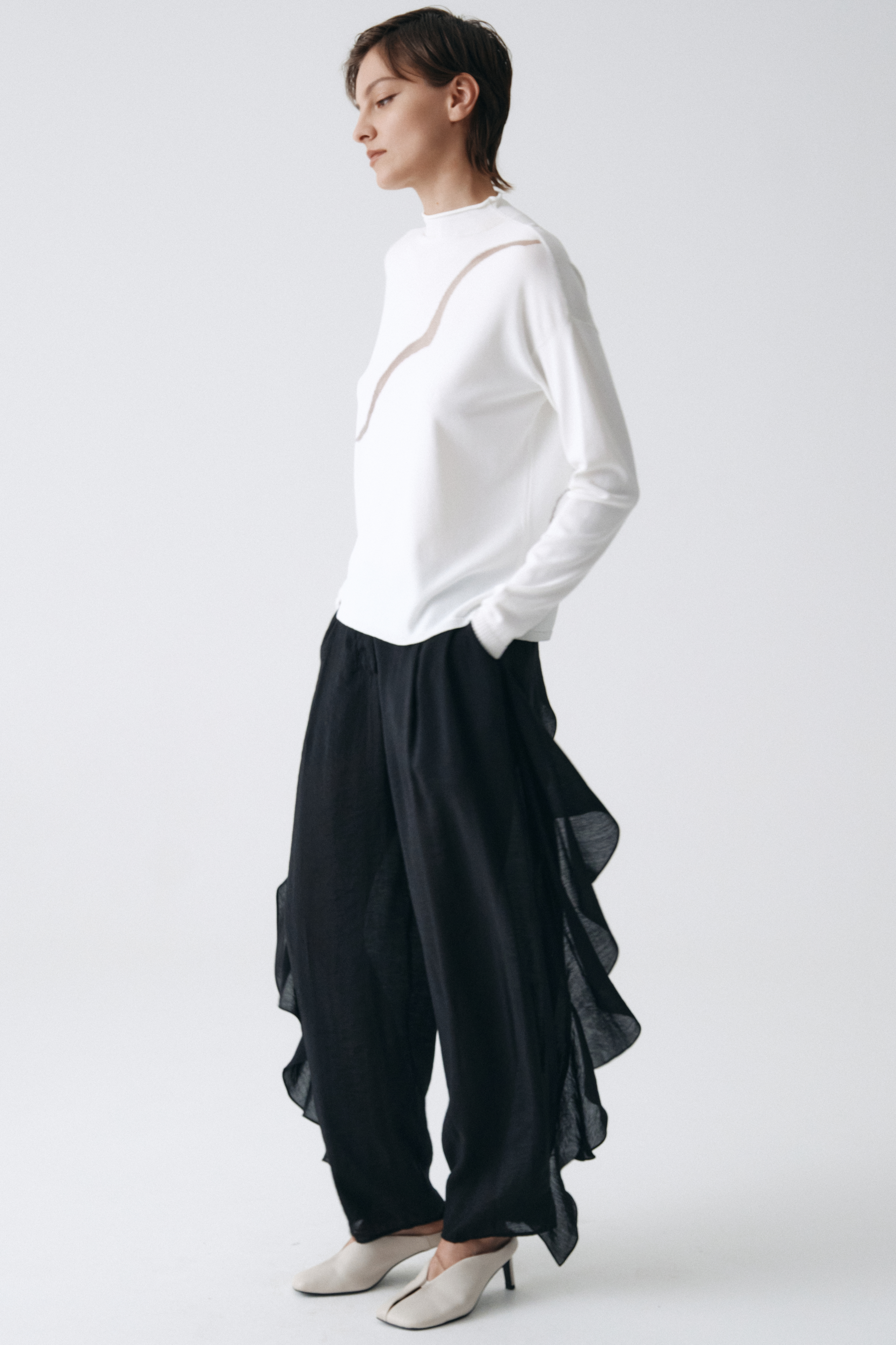 Брюки прозрачные с воланами  от Lesel (Лесель)! Заказывайте по ✆ 8 (800) 777 02 37