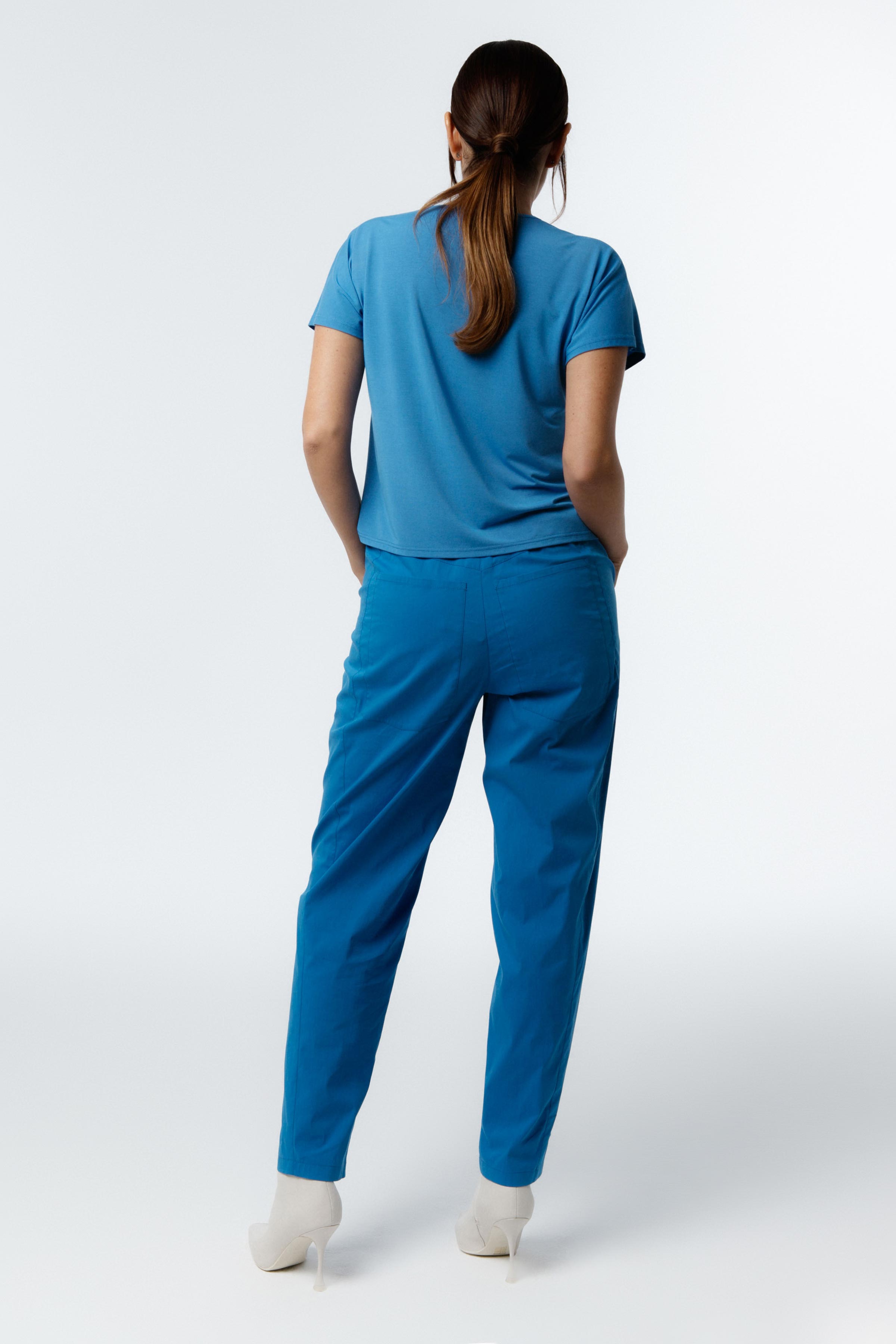 Брюки Бананы, эластичный хлопок  от Lesel (Лесель)! Заказывайте по ✆ 8 (800) 777 02 37