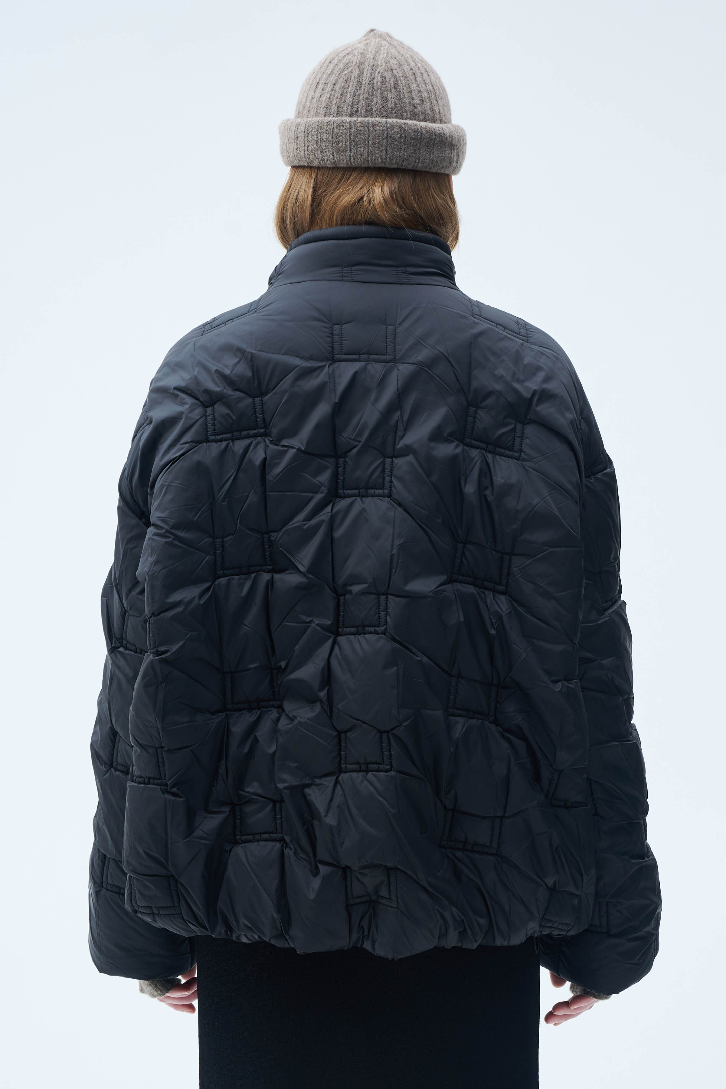 Куртка стежка лого, средняя 00 Черный (noir), 74 Тень (ombre) от Lesel (Лесель)! Заказывайте по ✆ 8 (800) 777 02 37