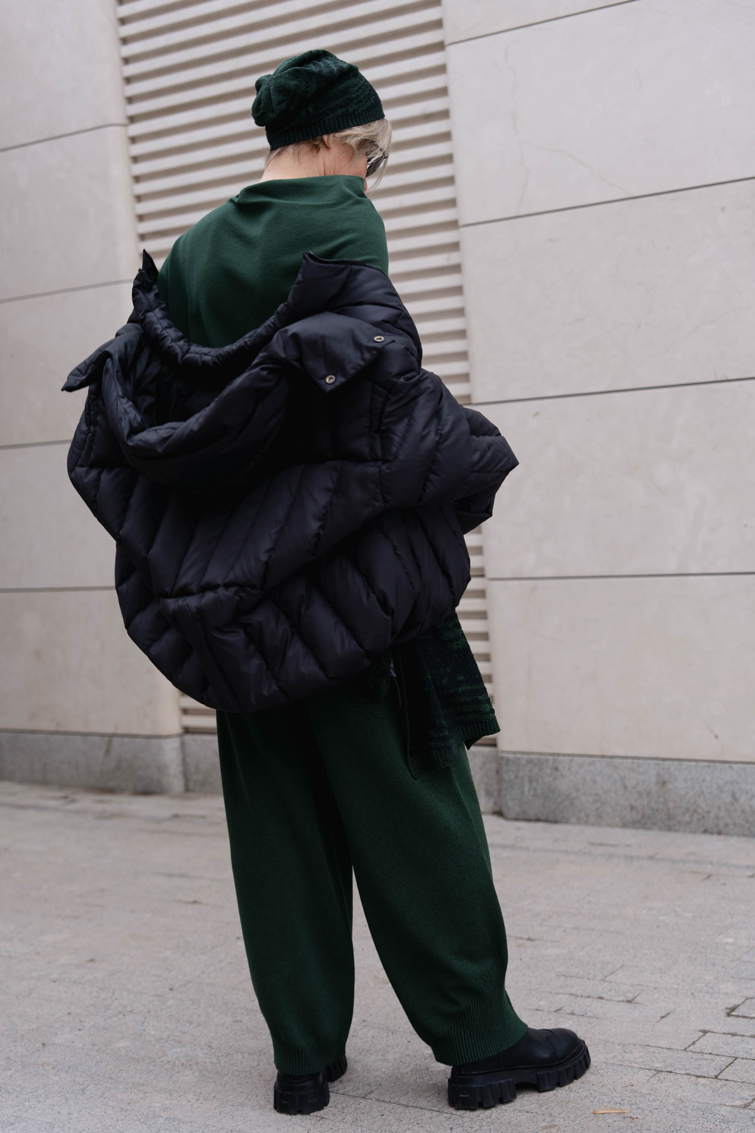 Джемпер Асимметрия  от Lesel (Лесель)! Заказывайте по ✆ 8 (800) 777 02 37