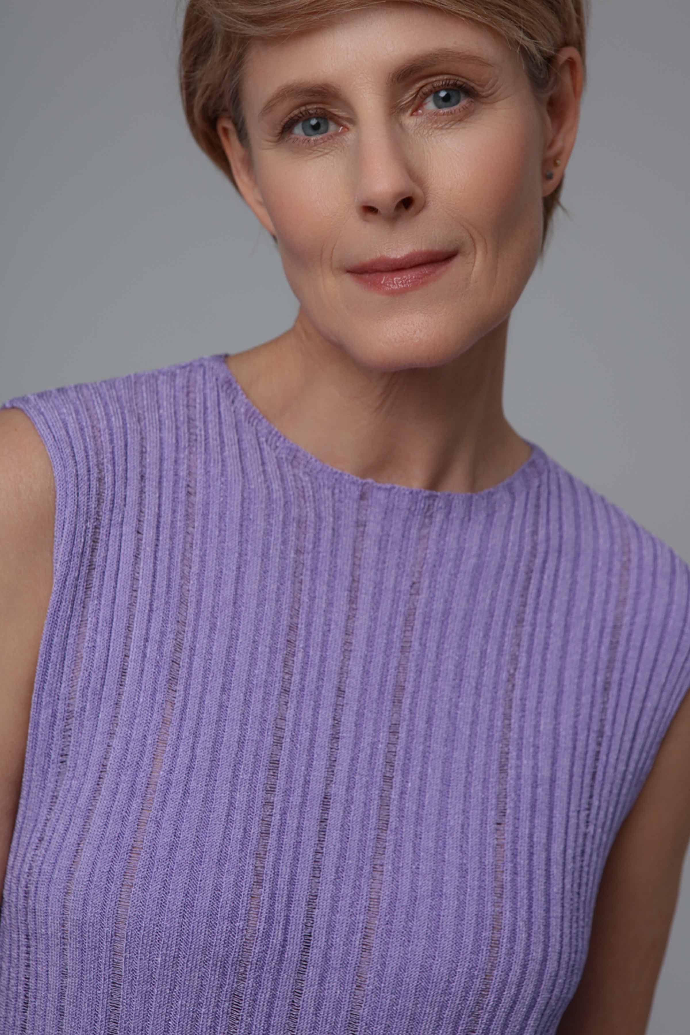 Топ Безрукавка Ластичная 43 Лаванда (lavande) от Lesel (Лесель)! Заказывайте по ✆ 8 (800) 777 02 37