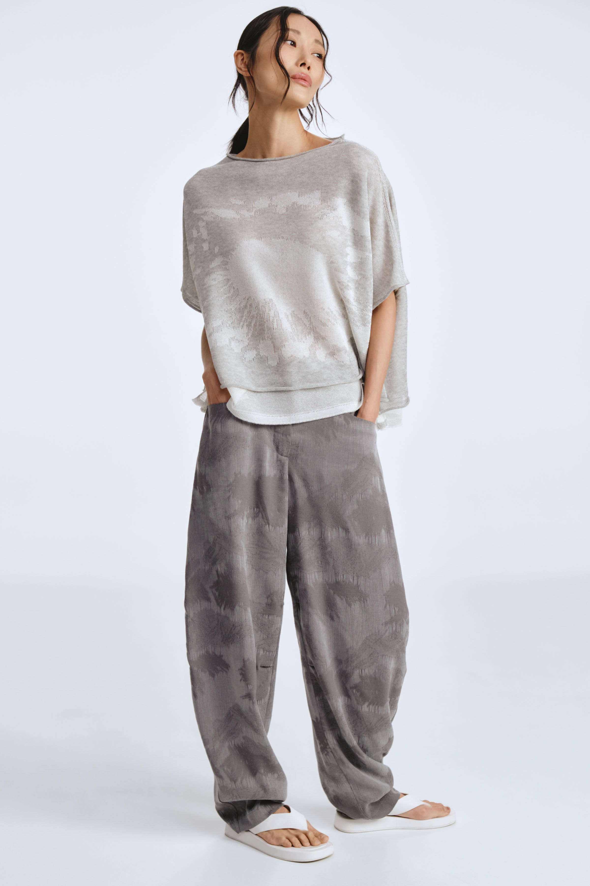 Брюки овал с защипами, жаккард  от Lesel (Лесель)! Заказывайте по ✆ 8 (800) 777 02 37