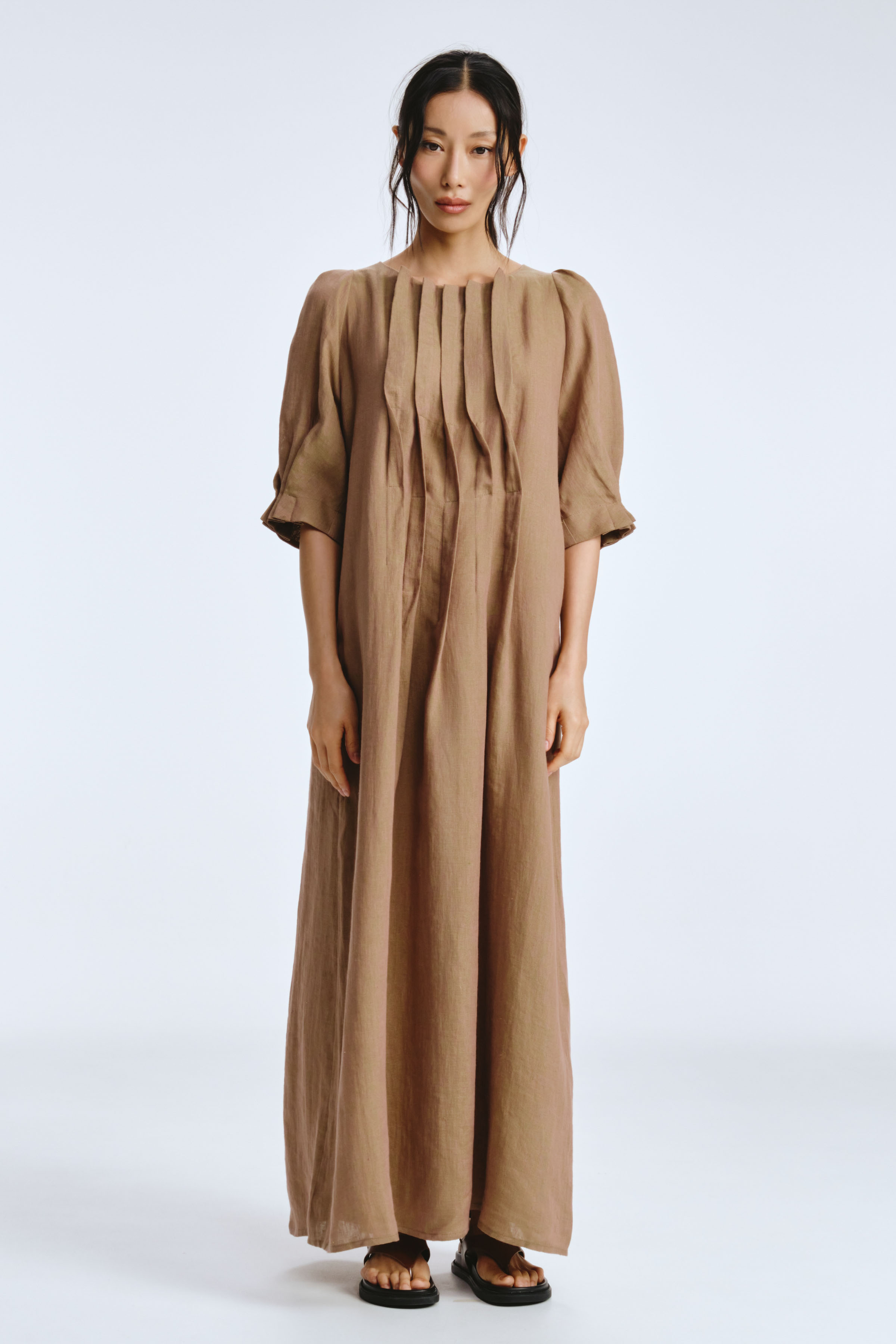 Платье с широкими защипами, лен 86 Бронза (bronze) от Lesel (Лесель)! Заказывайте по ✆ 8 (800) 777 02 37