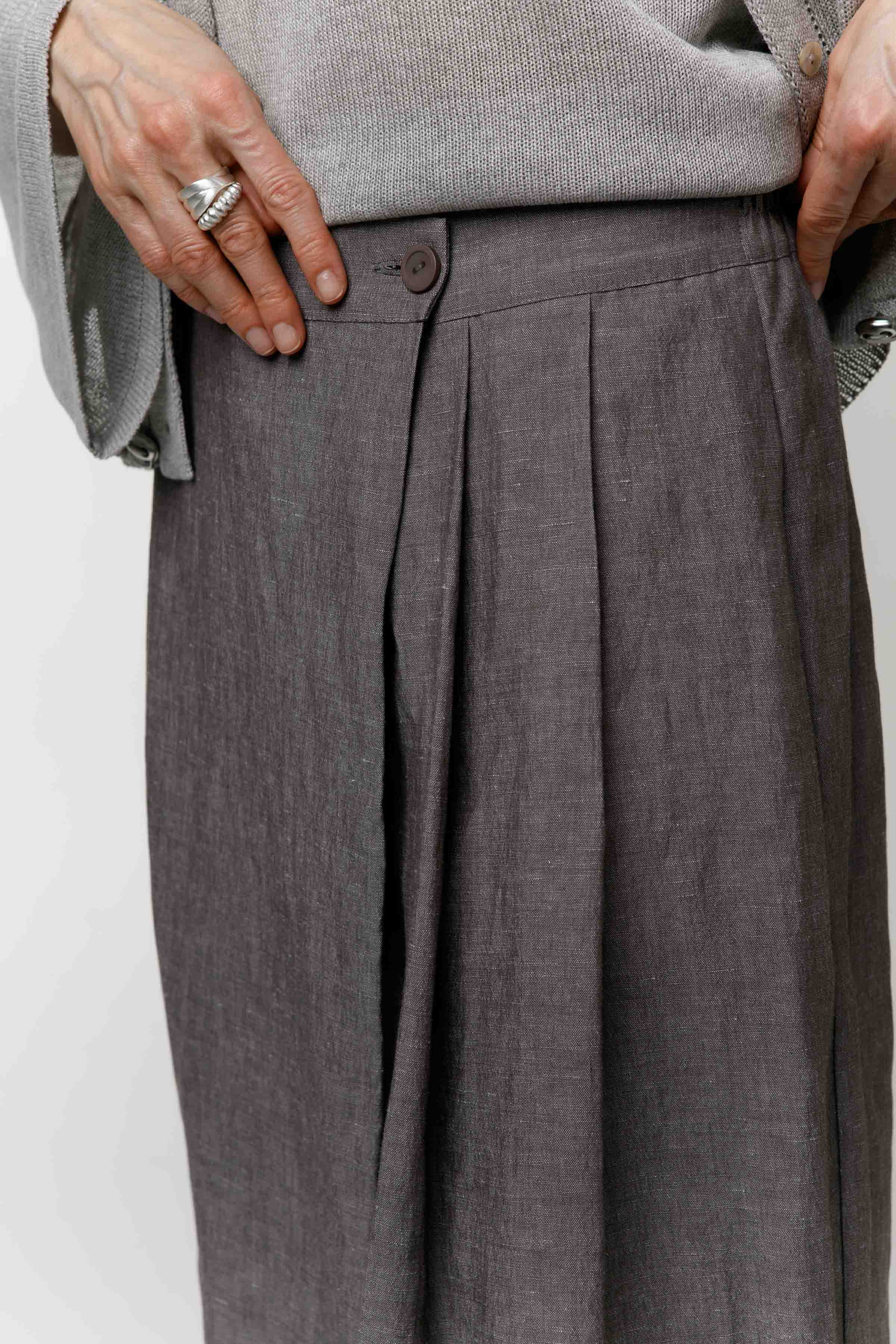 Брюки-юбка короткие, лён 15 Серый меланж (melange gris) от Lesel (Лесель)! Заказывайте по ✆ 8 (800) 777 02 37