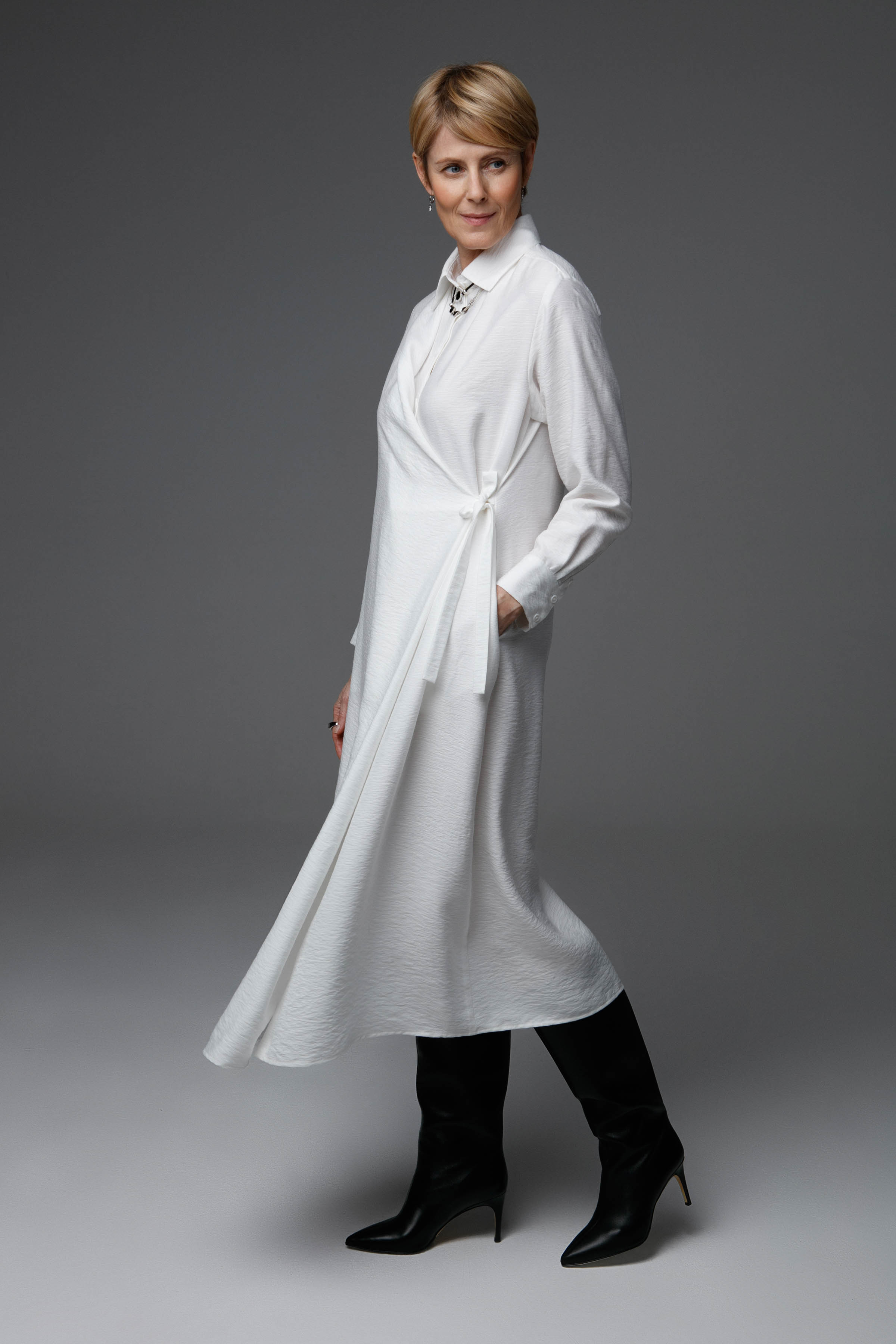 Платье с запахом 01 Мел (craie), 00 Черный (noir) от Lesel (Лесель)! Заказывайте по ✆ 8 (800) 777 02 37