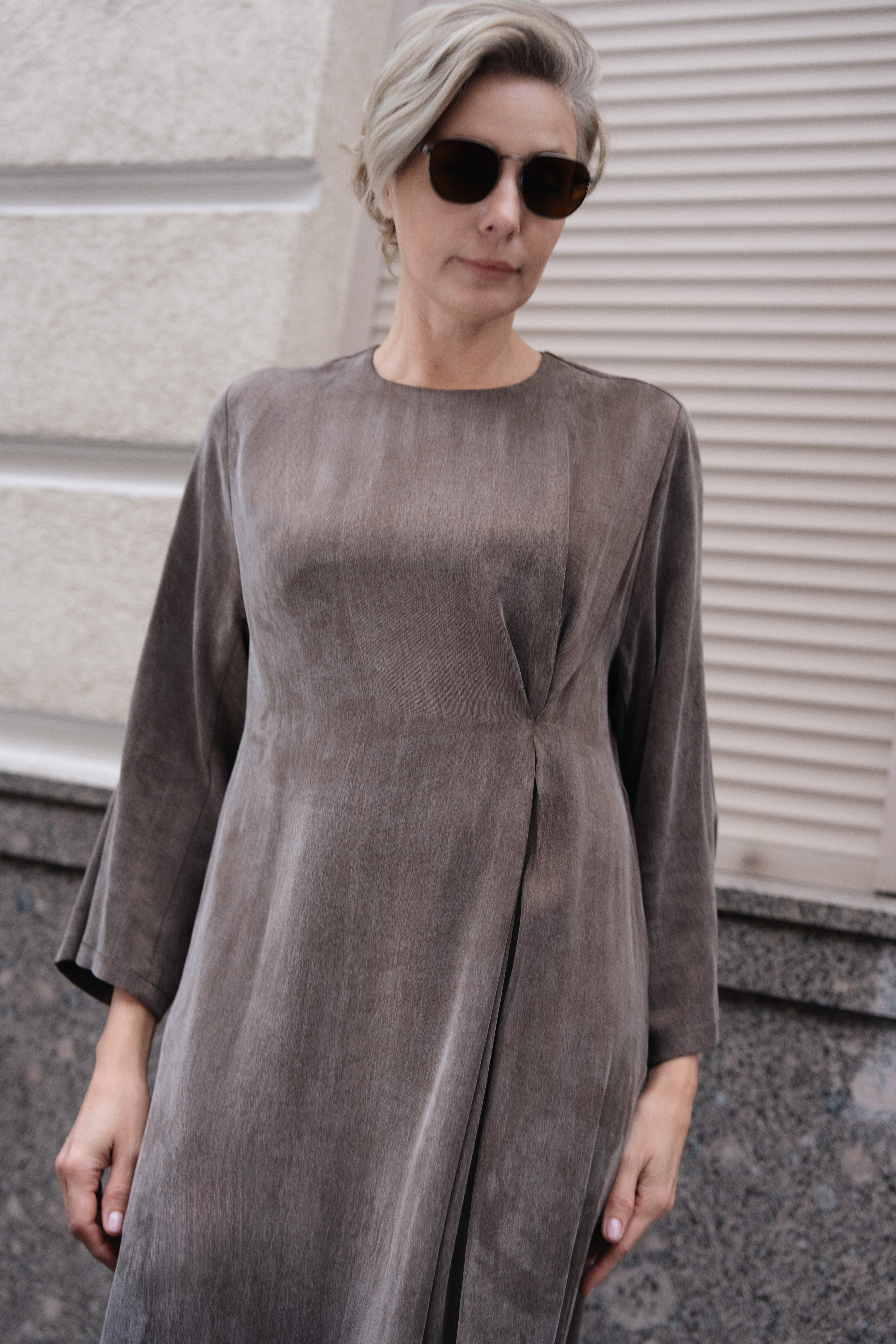 Платье Вертикаль, вареный шелк 71 Мокко меланж (melange mocco), 11 Антрацит (anthracite) от Lesel (Лесель)! Заказывайте по ✆ 8 (800) 777 02 37