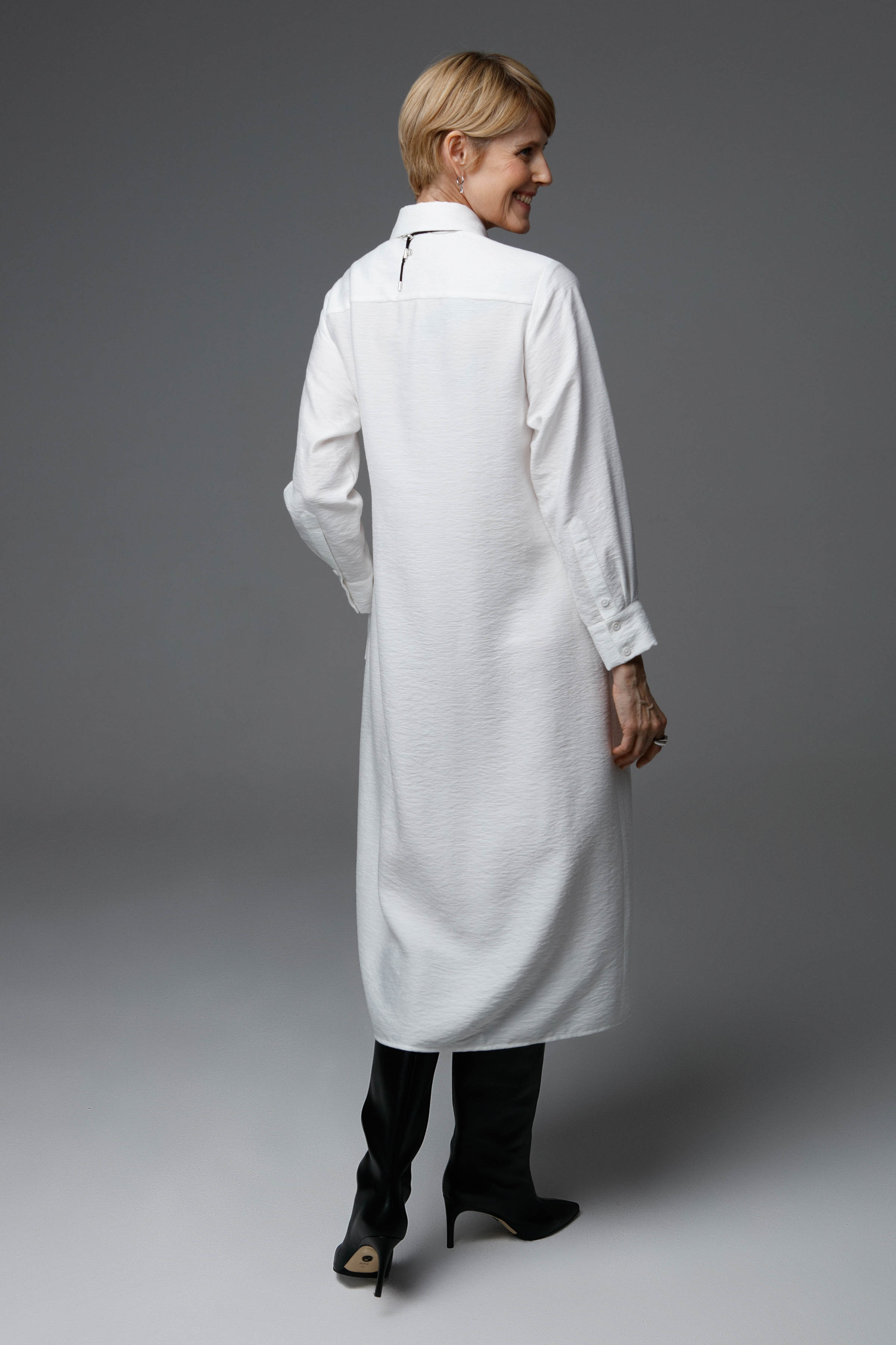 Платье с запахом 01 Мел (craie), 00 Черный (noir) от Lesel (Лесель)! Заказывайте по ✆ 8 (800) 777 02 37