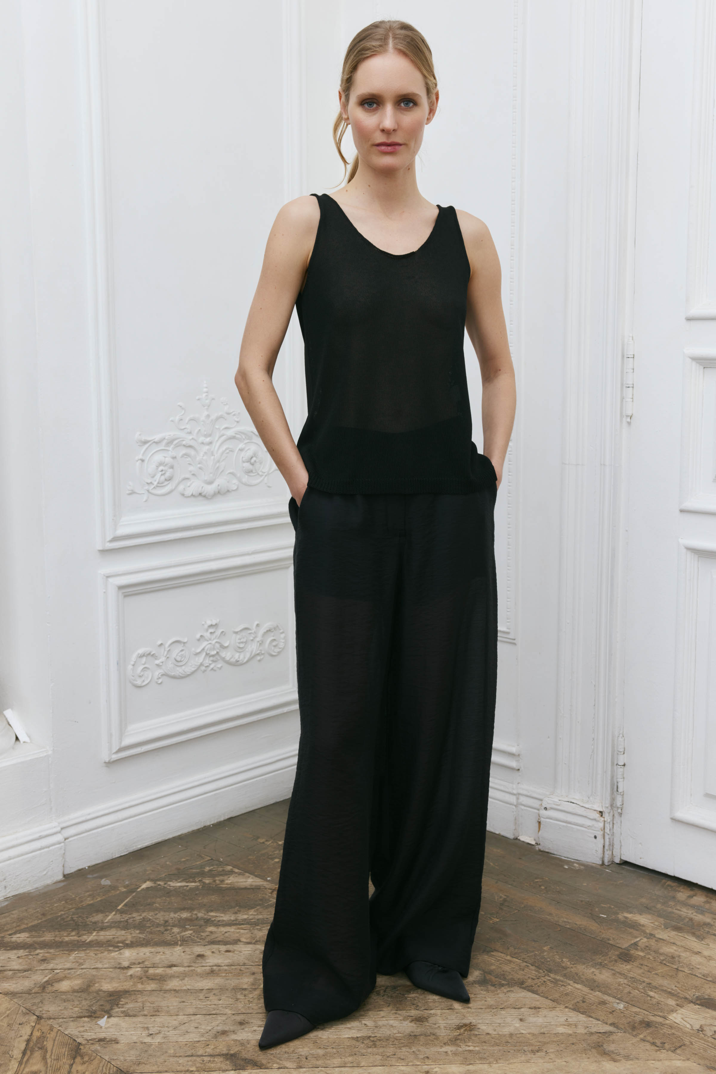 Топ база 00 Черный (noir) от Lesel (Лесель)! Заказывайте по ✆ 8 (800) 777 02 37