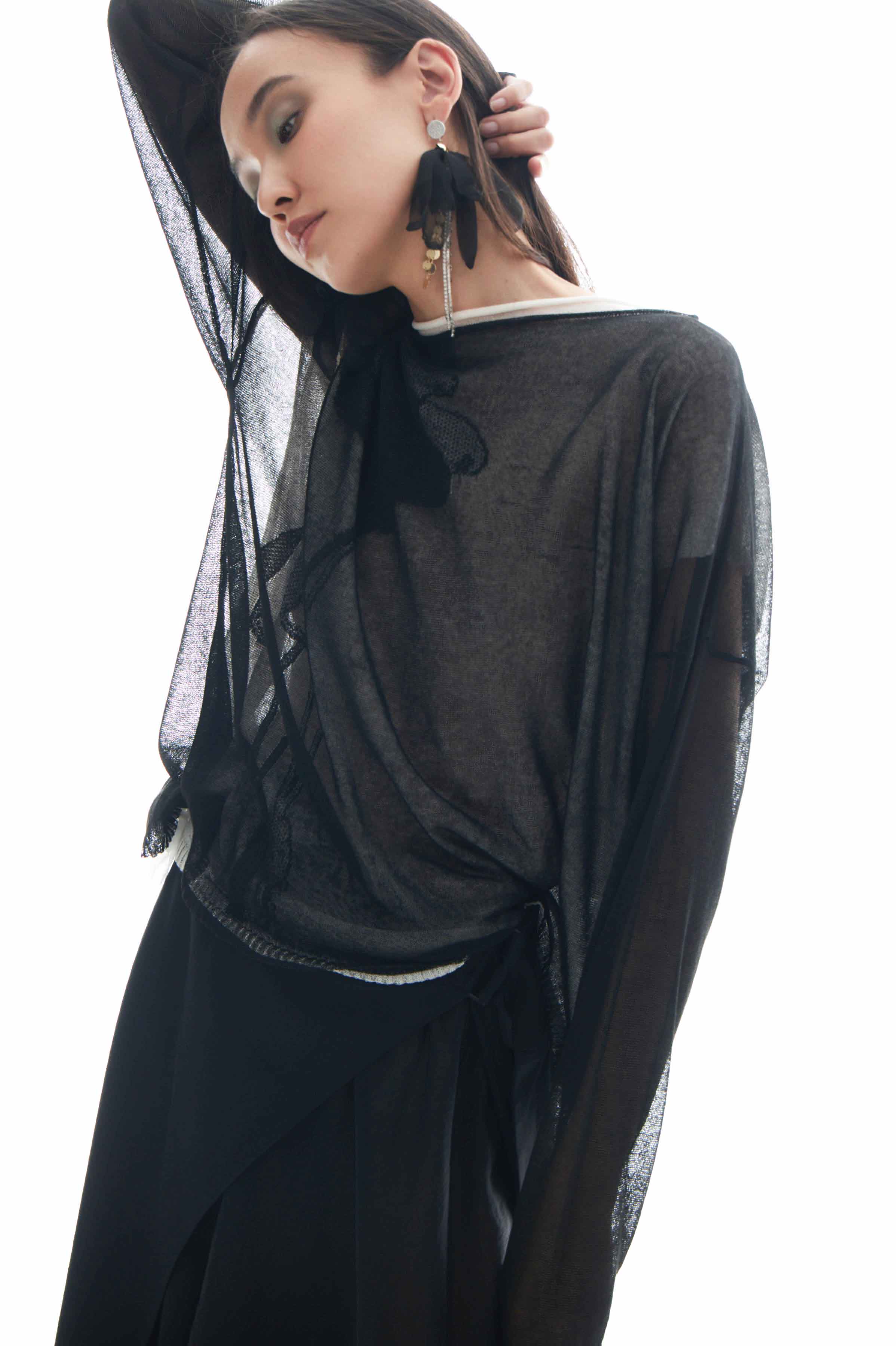 Джемпер Цветок с бутоном  от Lesel (Лесель)! Заказывайте по ✆ 8 (800) 777 02 37