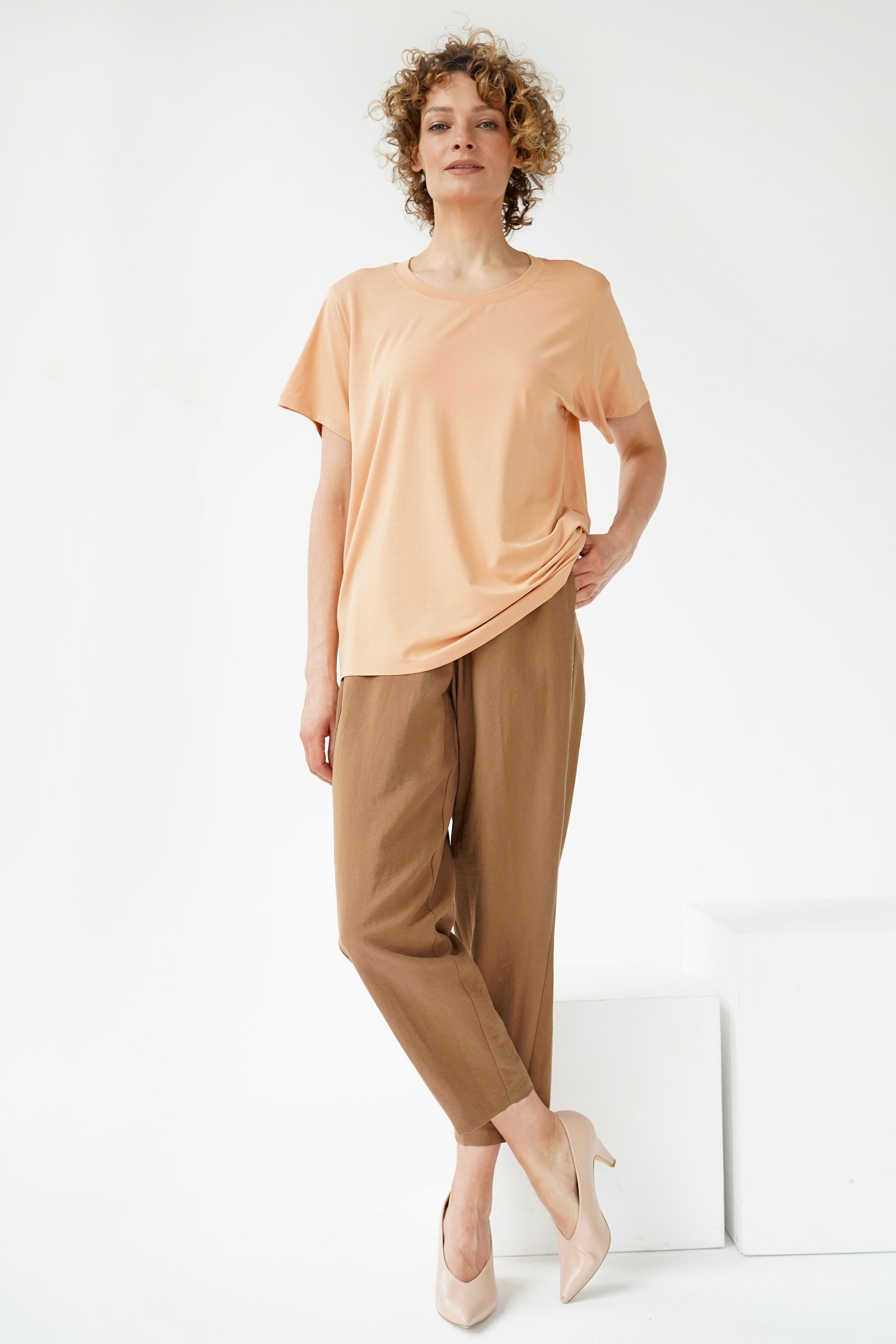 Блуза Футболка База  от Lesel (Лесель)! Заказывайте по ✆ 8 (800) 777 02 37