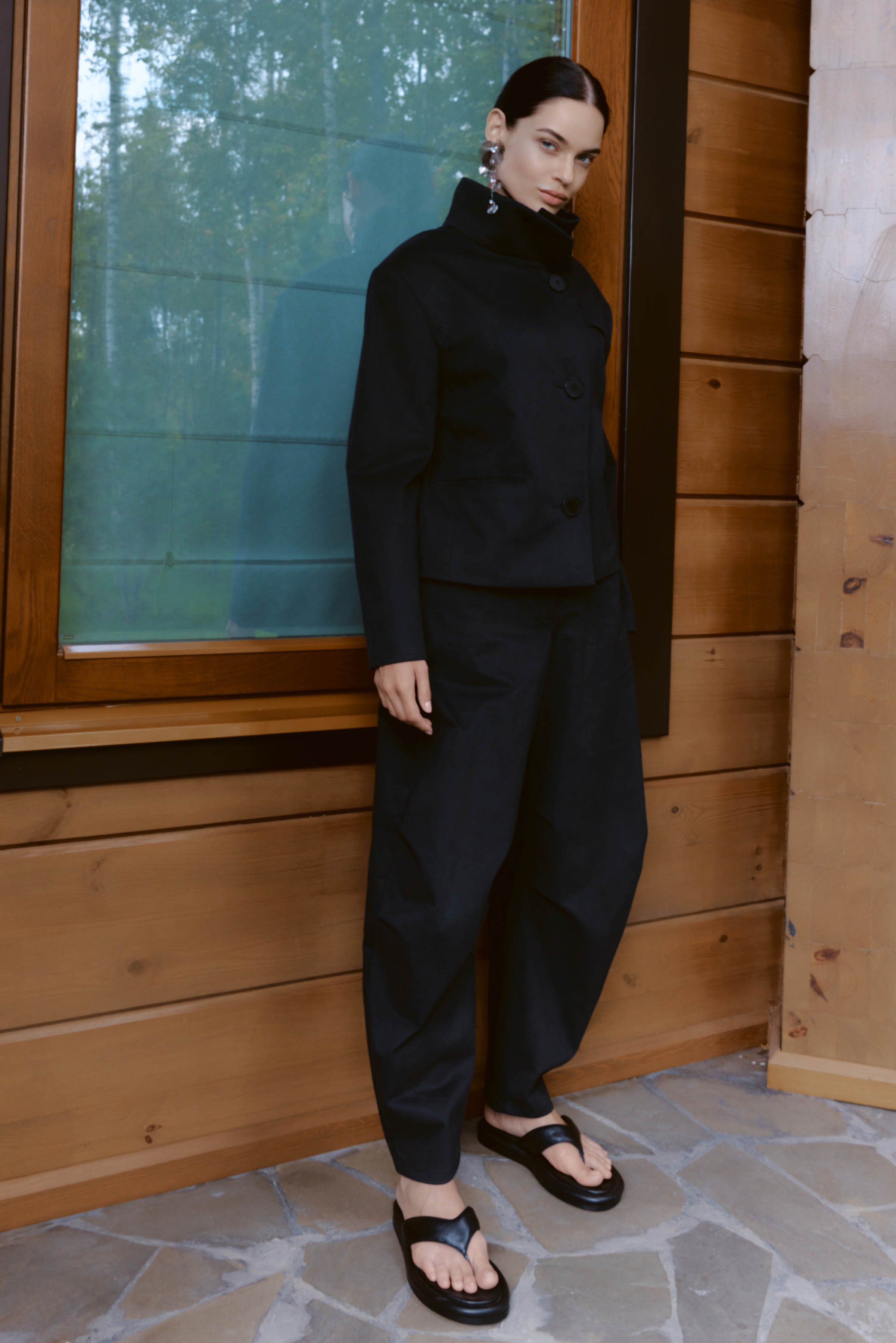 Брюки овал с защипами на колене  от Lesel (Лесель)! Заказывайте по ✆ 8 (800) 777 02 37