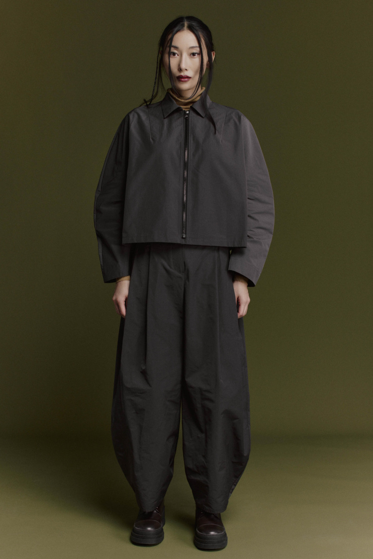 Брюки ромб со складками