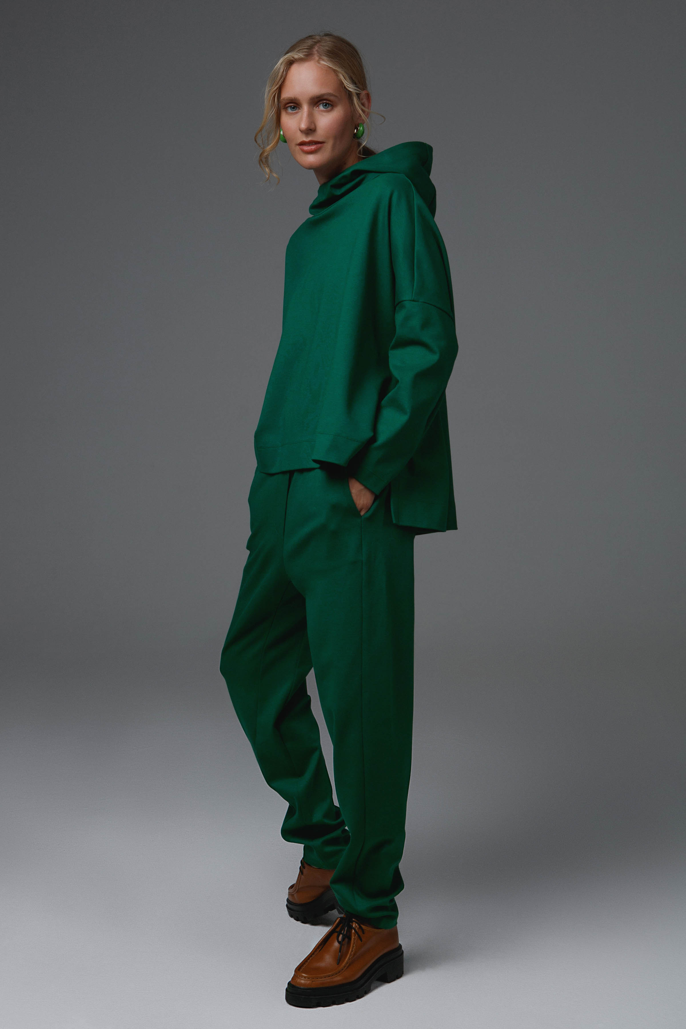 Блуза Джерси с капюшоном 64639452-8e4d-11ec-b040-000c29d11518 от Lesel (Лесель)! Заказывайте по ✆ 8 (800) 777 02 37