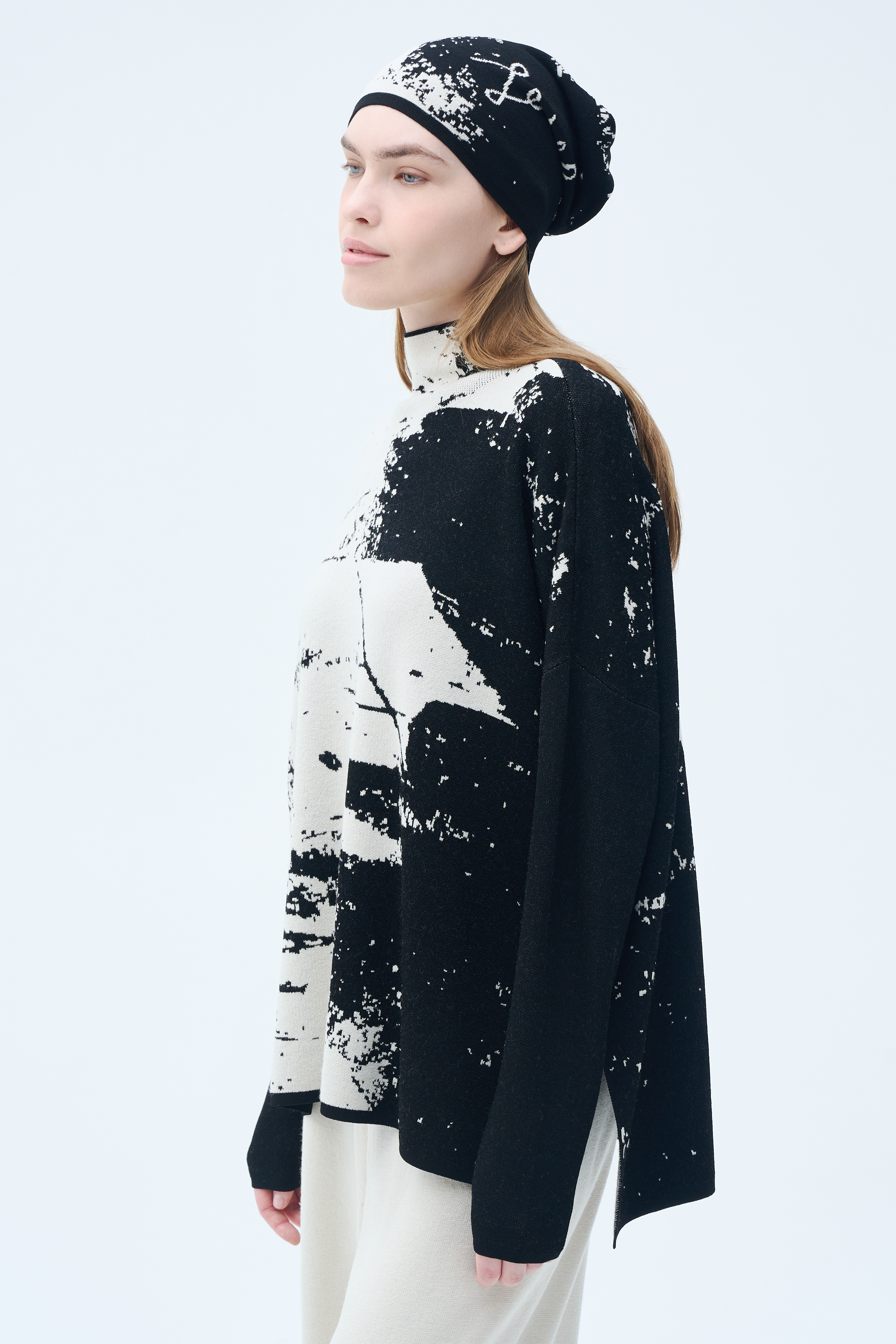 Джемпер Инь-Ян  от Lesel (Лесель)! Заказывайте по ✆ 8 (800) 777 02 37