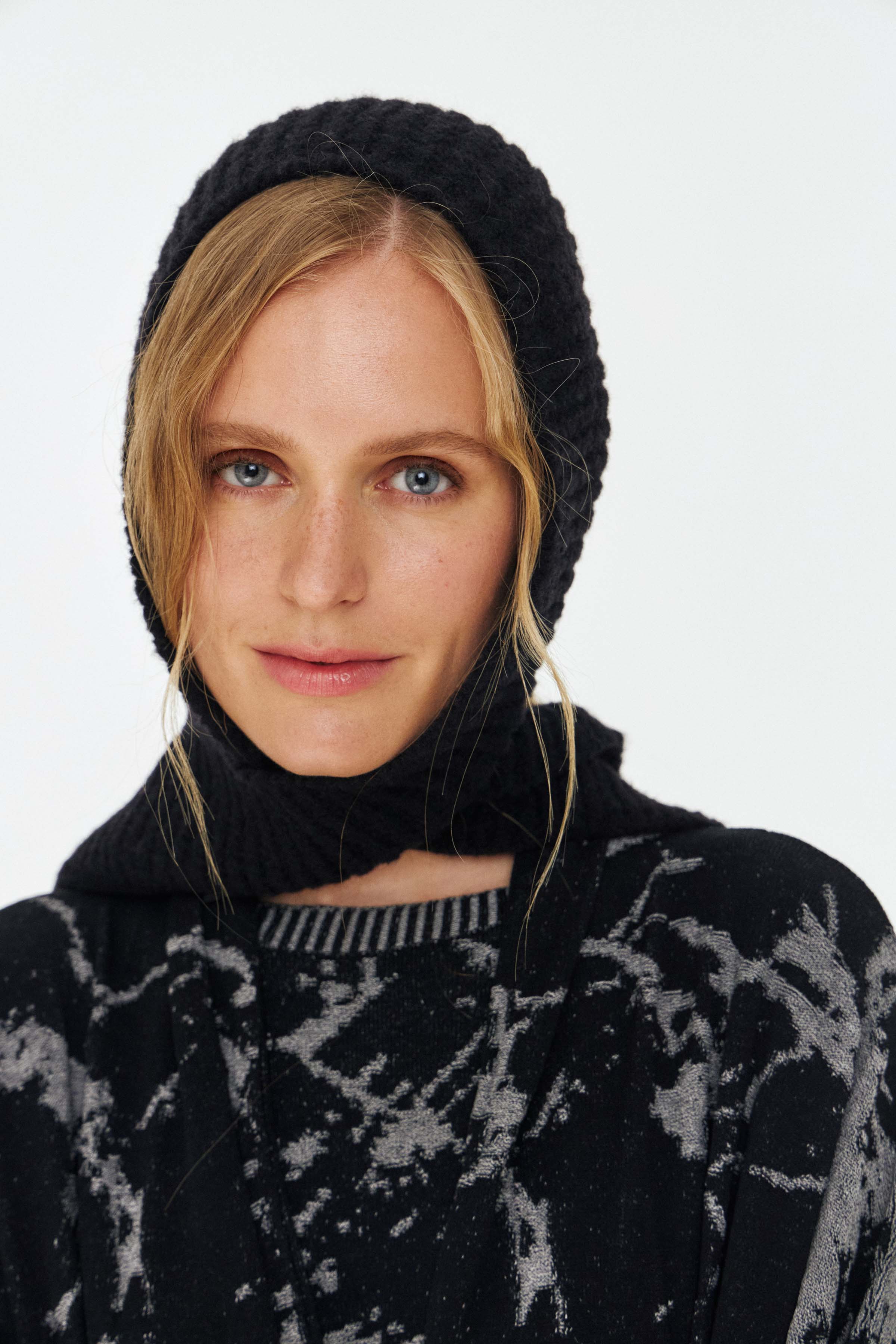 Шапка с ушками 00 Черный (noir) от Lesel (Лесель)! Заказывайте по ✆ 8 (800) 777 02 37