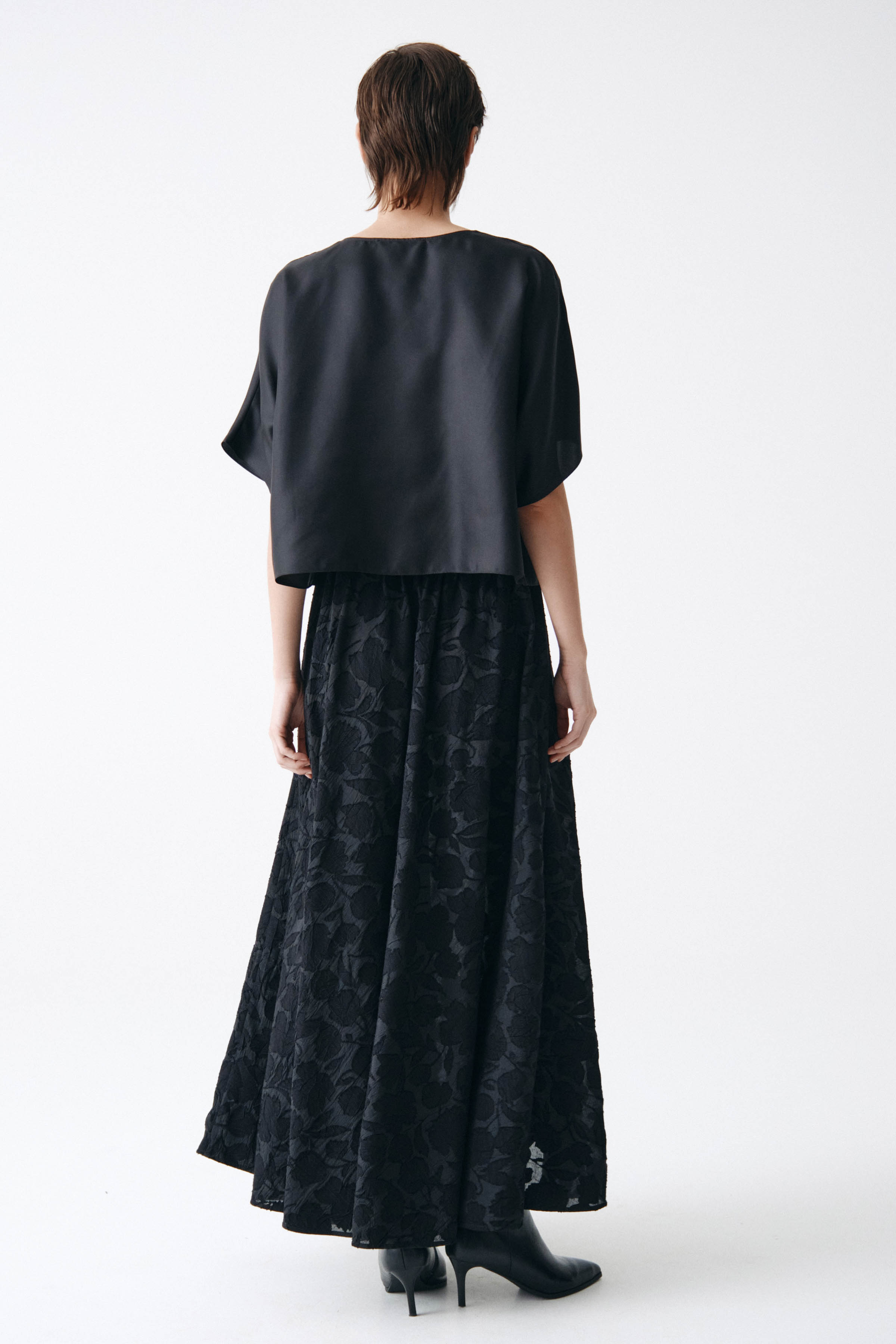 Юбка клеш Прозрачные цветы  от Lesel (Лесель)! Заказывайте по ✆ 8 (800) 777 02 37