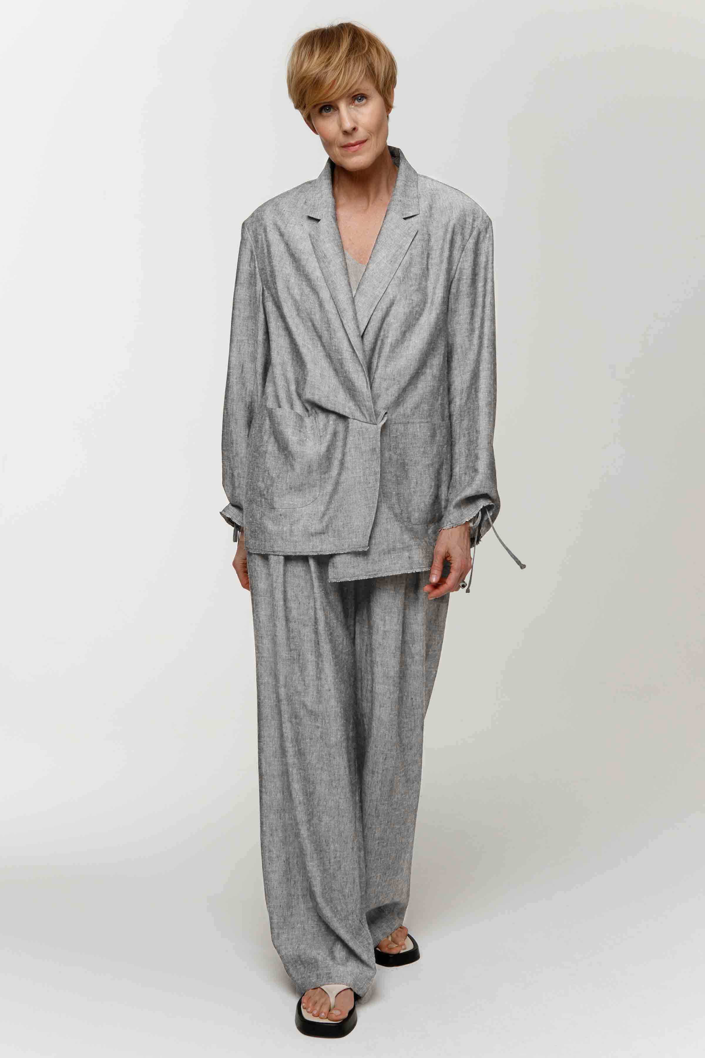 Брюки прямые со складками, лён  от Lesel (Лесель)! Заказывайте по ✆ 8 (800) 777 02 37