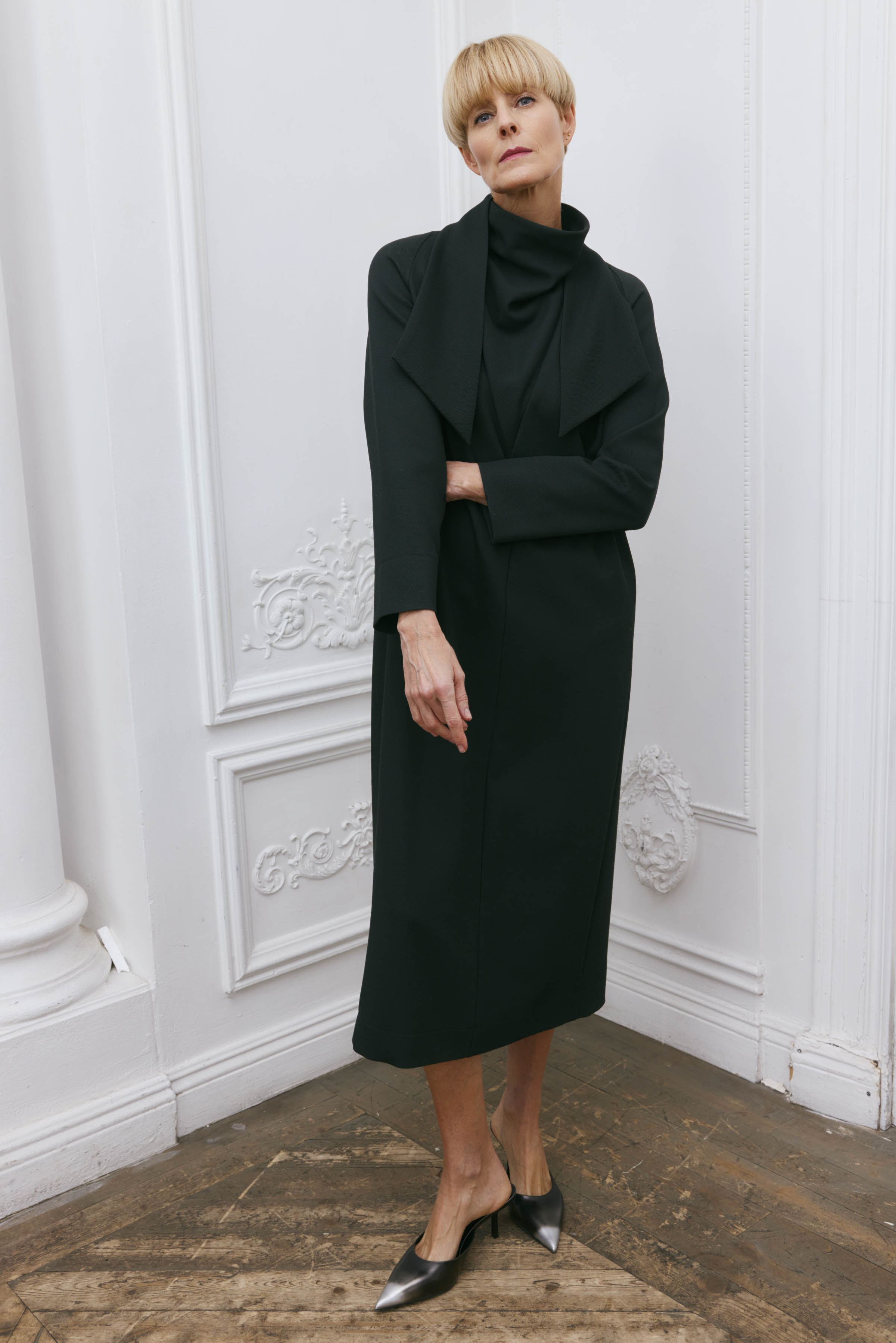 Платье с воротником Качели, длинный рукав 00 Черный (noir) от Lesel (Лесель)! Заказывайте по ✆ 8 (800) 777 02 37