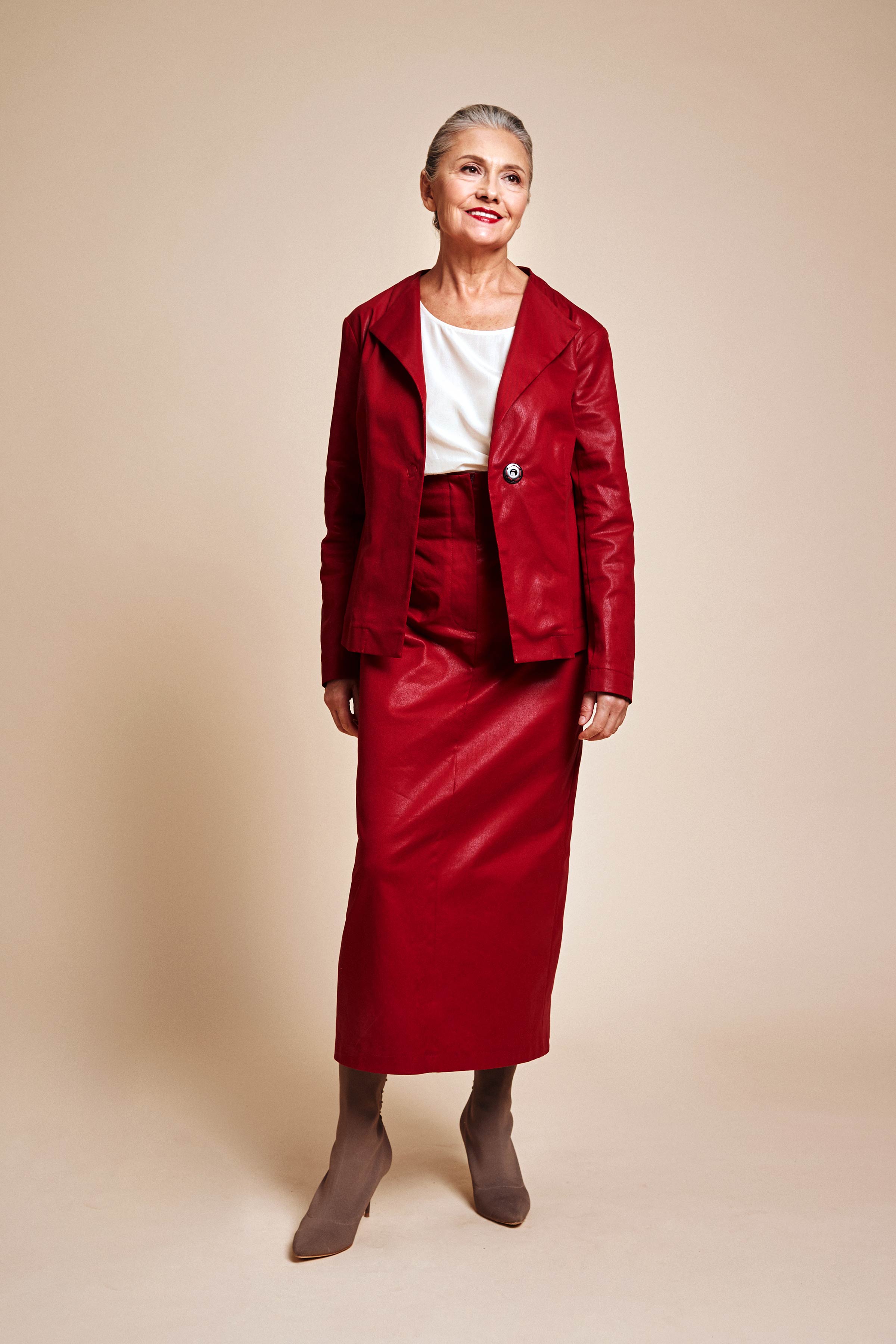 Юбка «Пенал, блеск» 24 Кармин (carmine) от Lesel (Лесель)! Заказывайте по ✆ 8 (800) 777 02 37