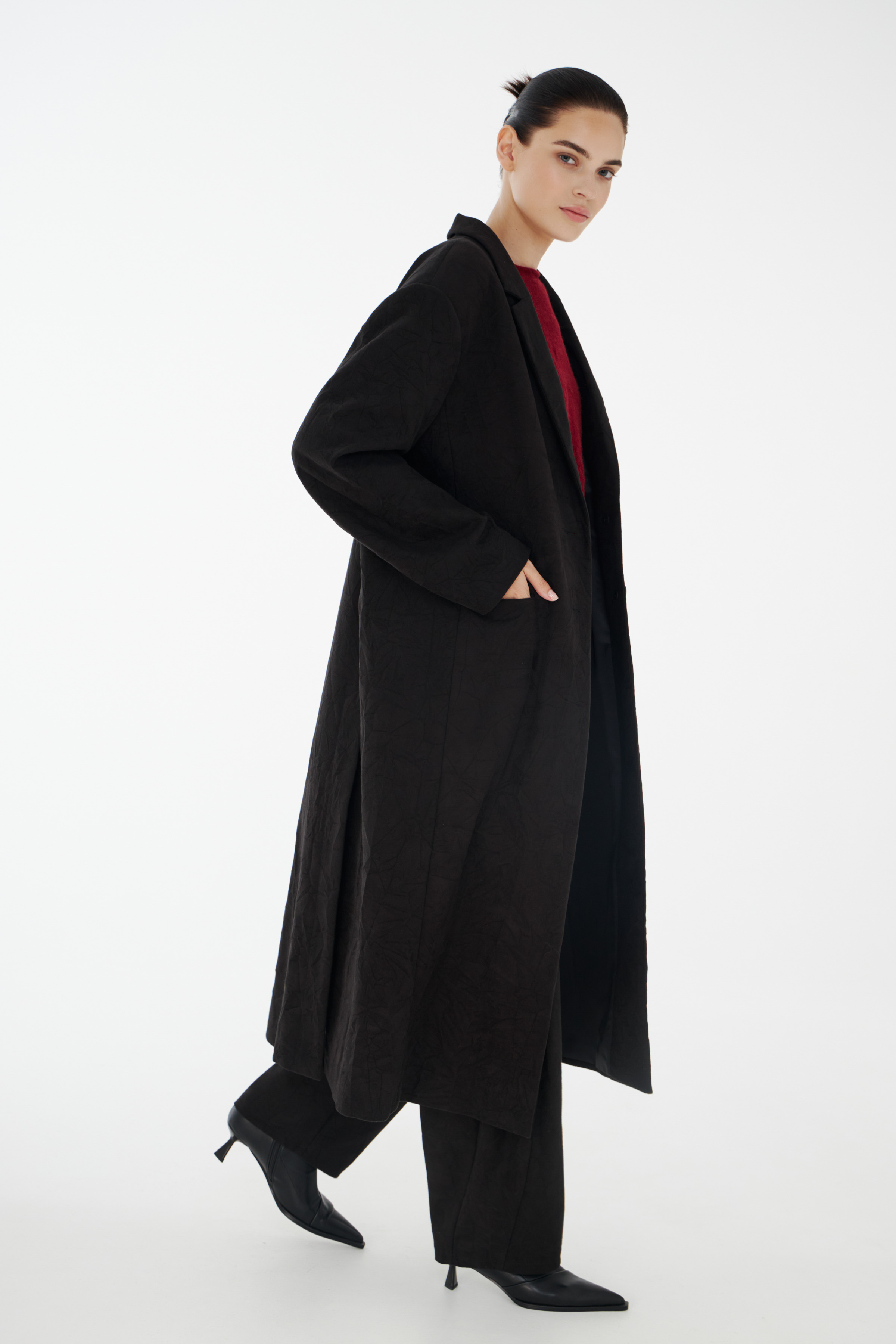 Пальто мятое, прямое на подкладке