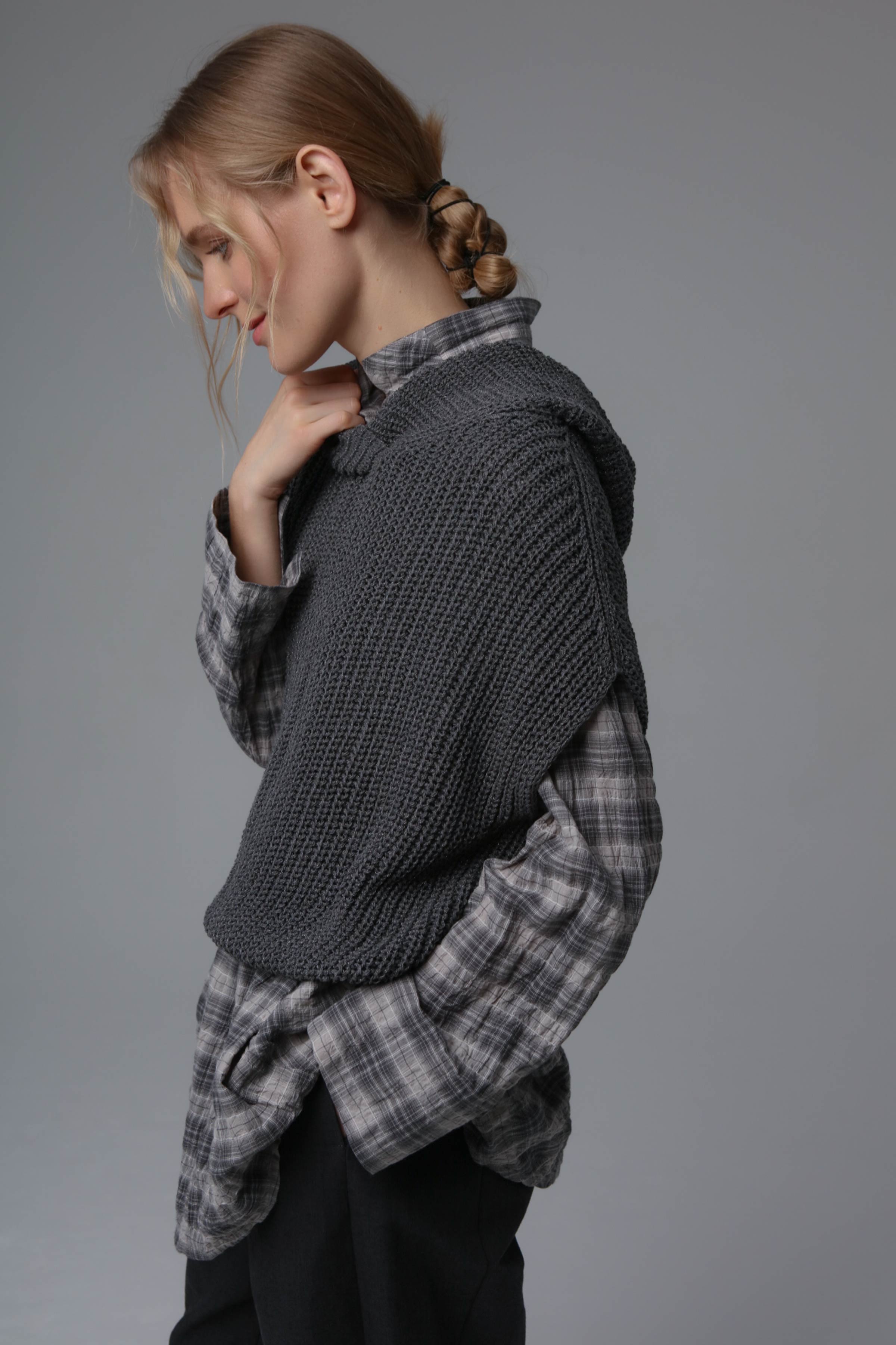 Жилет с капюшоном цельновяз  от Lesel (Лесель)! Заказывайте по ✆ 8 (800) 777 02 37