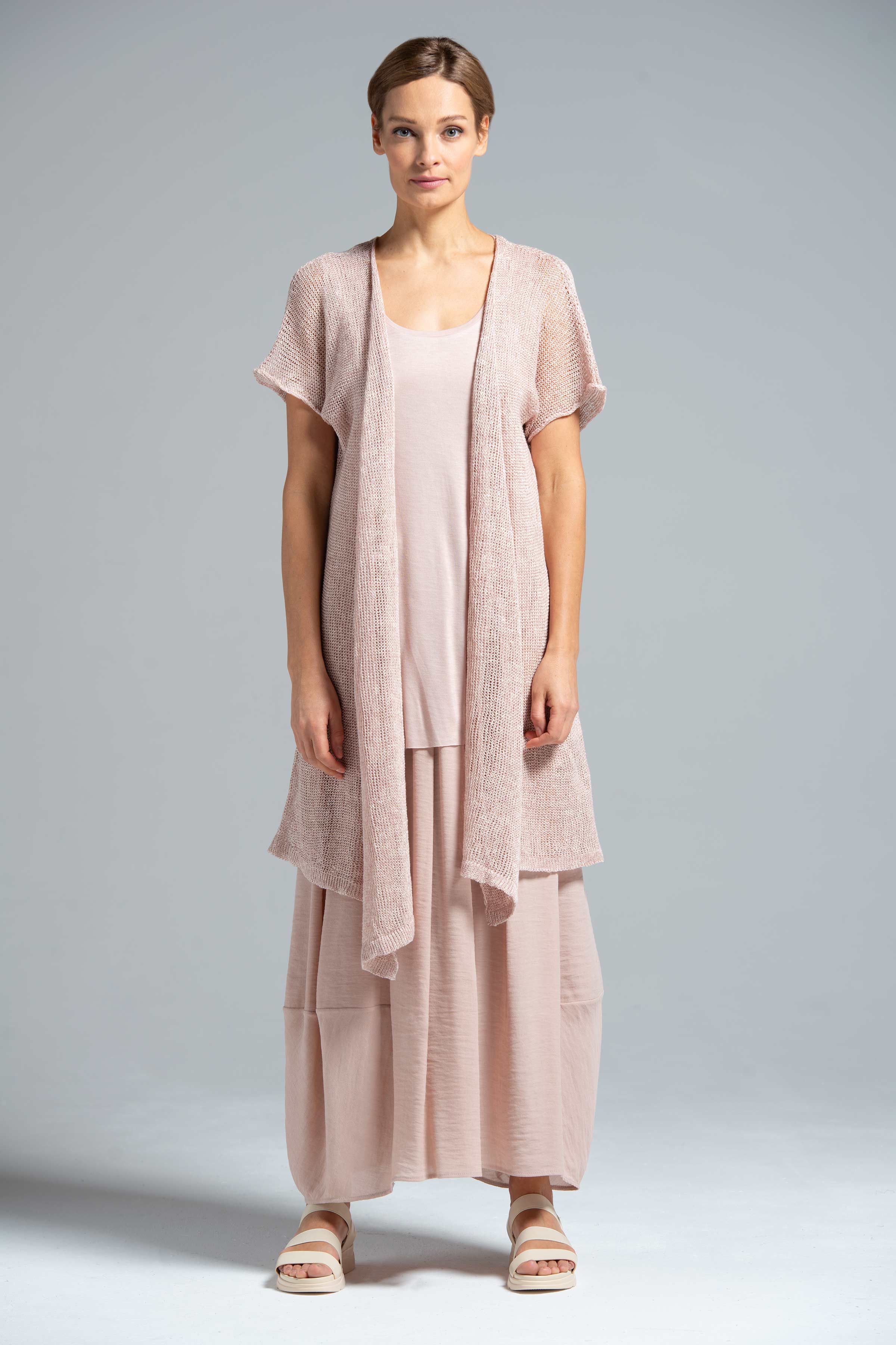 Кардиган удлинённый без рукавов 41 Розовый мрамор (marbre rose) от Lesel (Лесель)! Заказывайте по ✆ 8 (800) 777 02 37