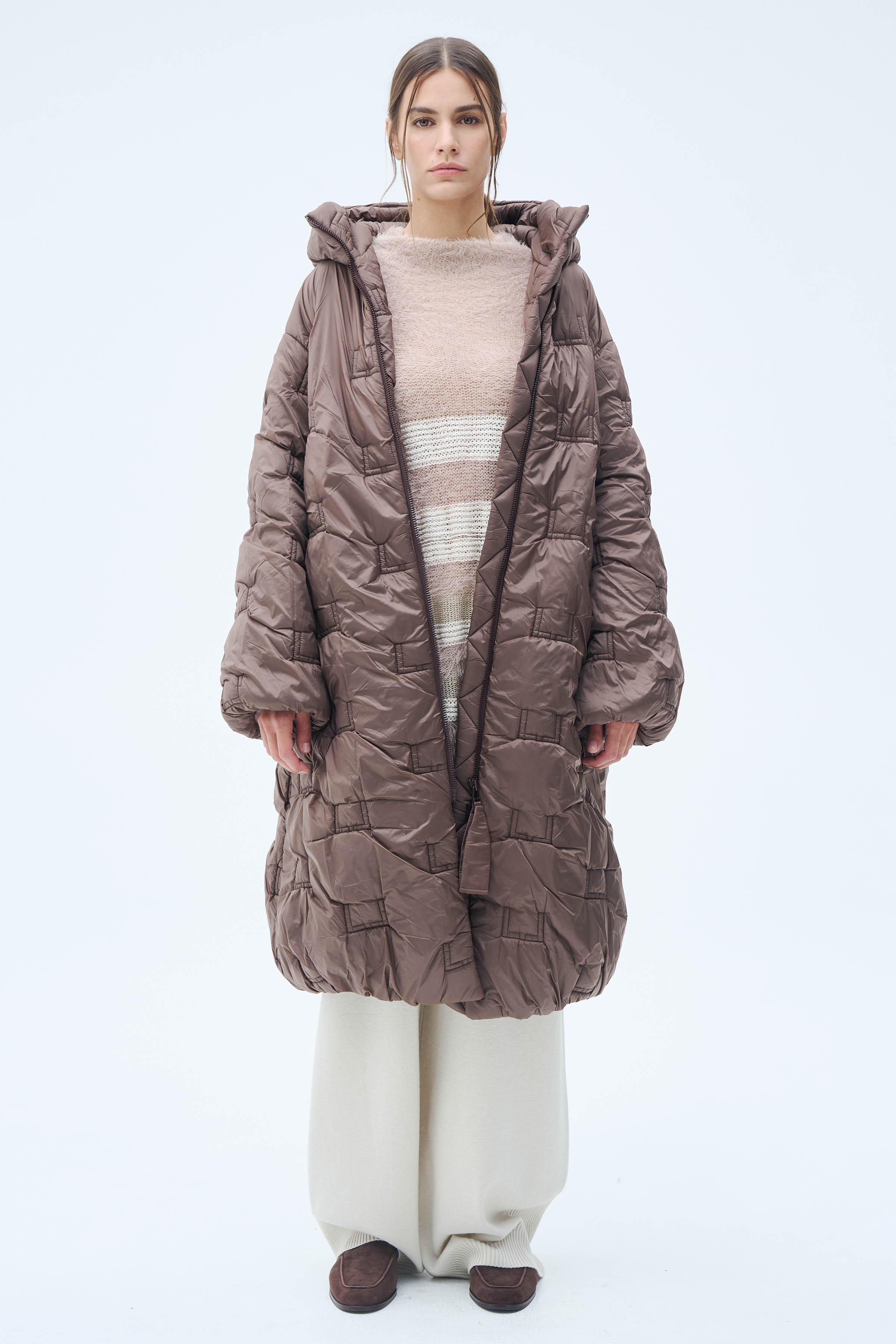 Пальто стежка лого, среднее 74 Тень (ombre) от Lesel (Лесель)! Заказывайте по ✆ 8 (800) 777 02 37