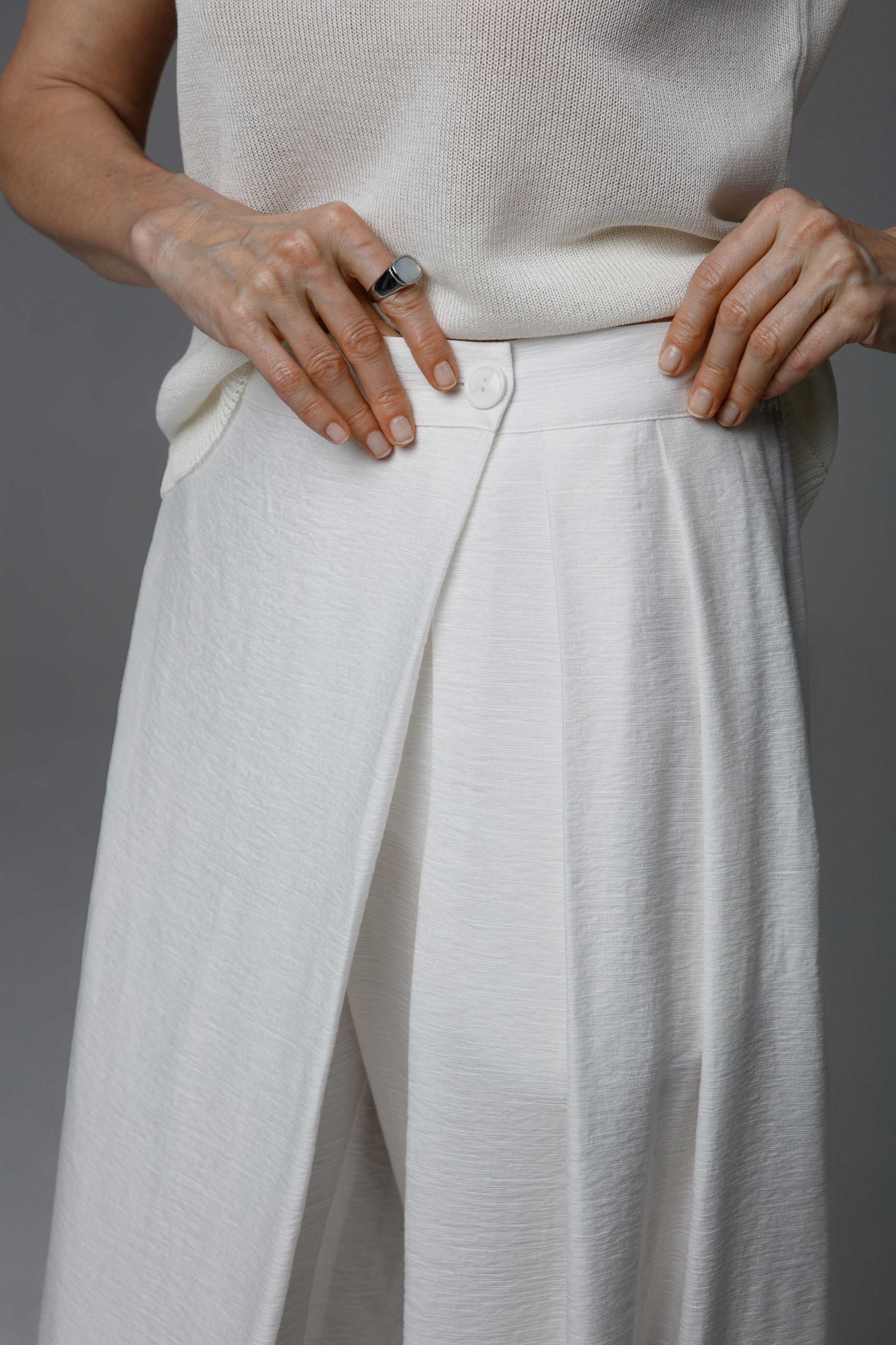 Юбка-брюки с запахом 01 Мел (craie) от Lesel (Лесель)! Заказывайте по ✆ 8 (800) 777 02 37