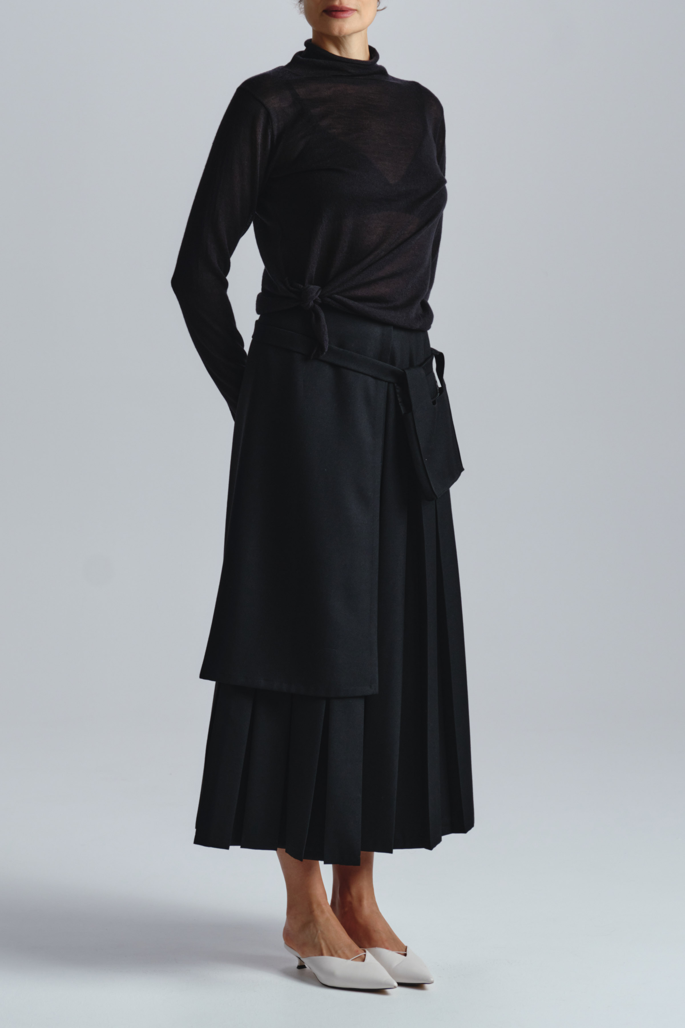 Юбка асимметричное гофре, шерсть 00 Черный (noir) от Lesel (Лесель)! Заказывайте по ✆ 8 (800) 777 02 37