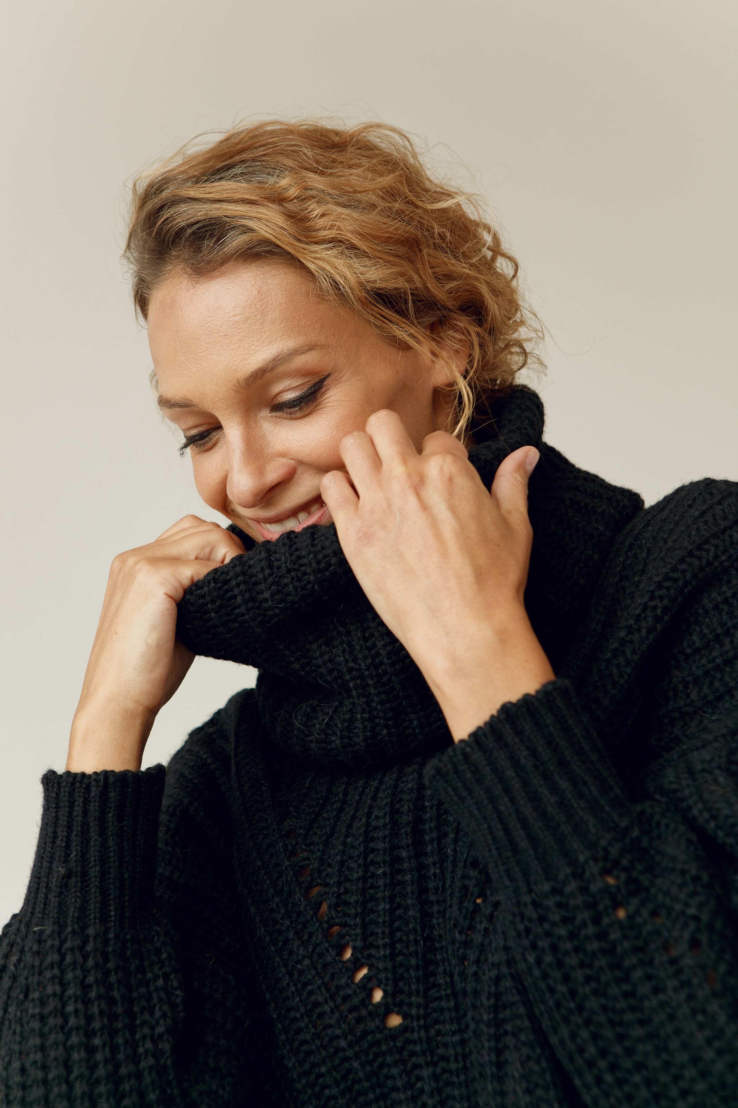 Снуд  Полуфанг Нежный   00 Черный (noir) от Lesel (Лесель)! Заказывайте по ✆ 8 (800) 777 02 37