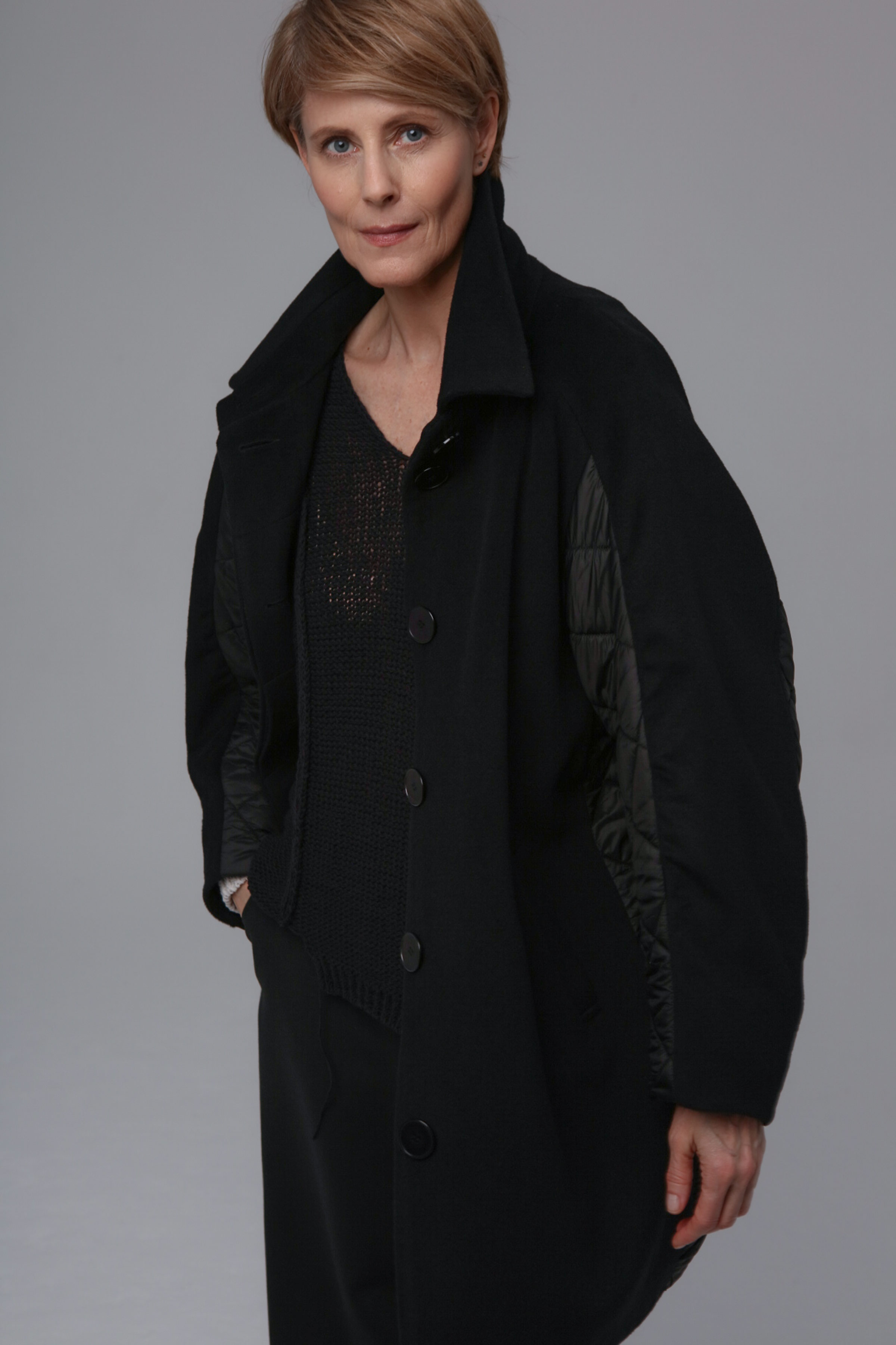 Пальто Комбинированное 00 Черный (noir) от Lesel (Лесель)! Заказывайте по ✆ 8 (800) 777 02 37