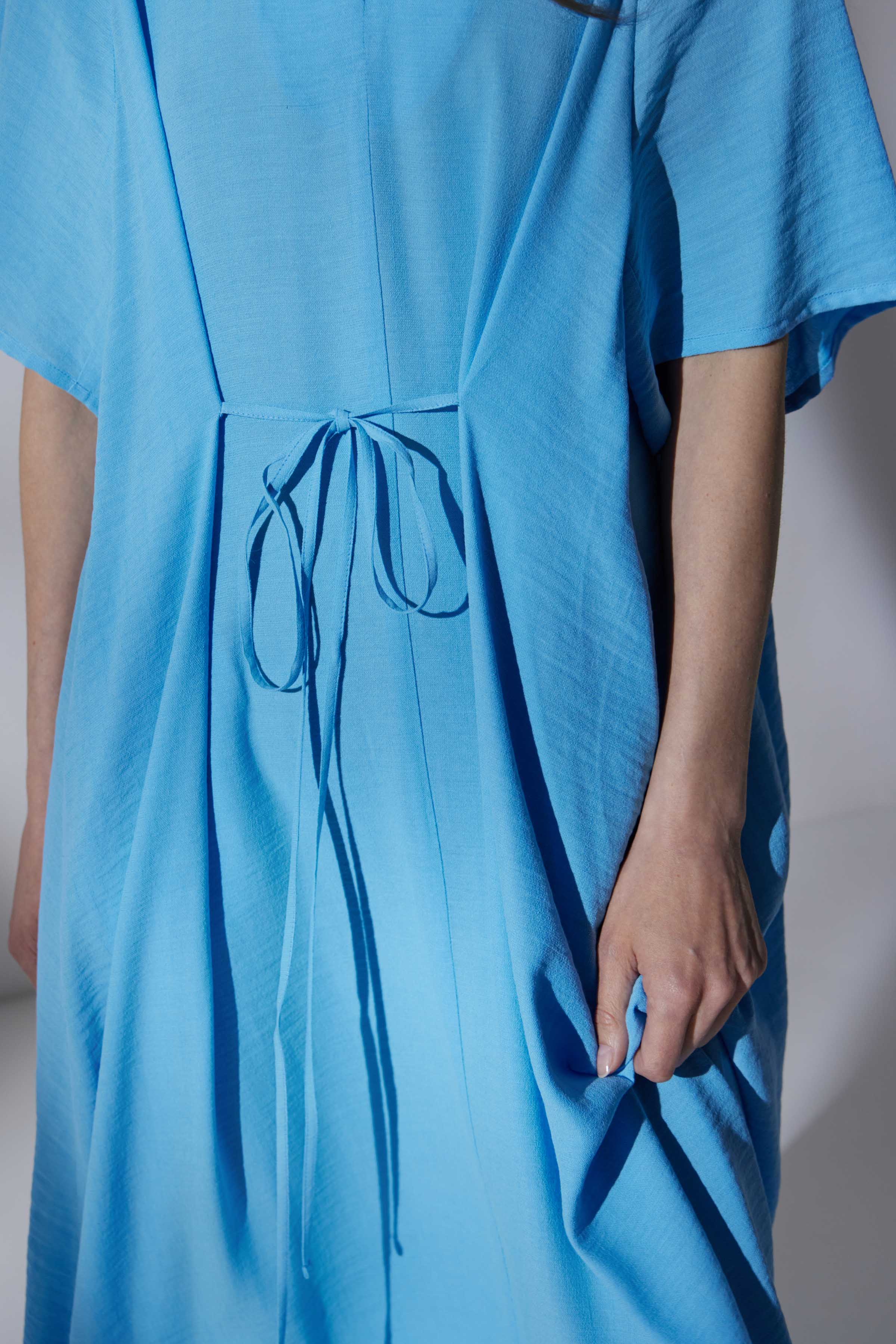 Платье Реглан, завязки, креп 35 Лазурь (azure) от Lesel (Лесель)! Заказывайте по ✆ 8 (800) 777 02 37
