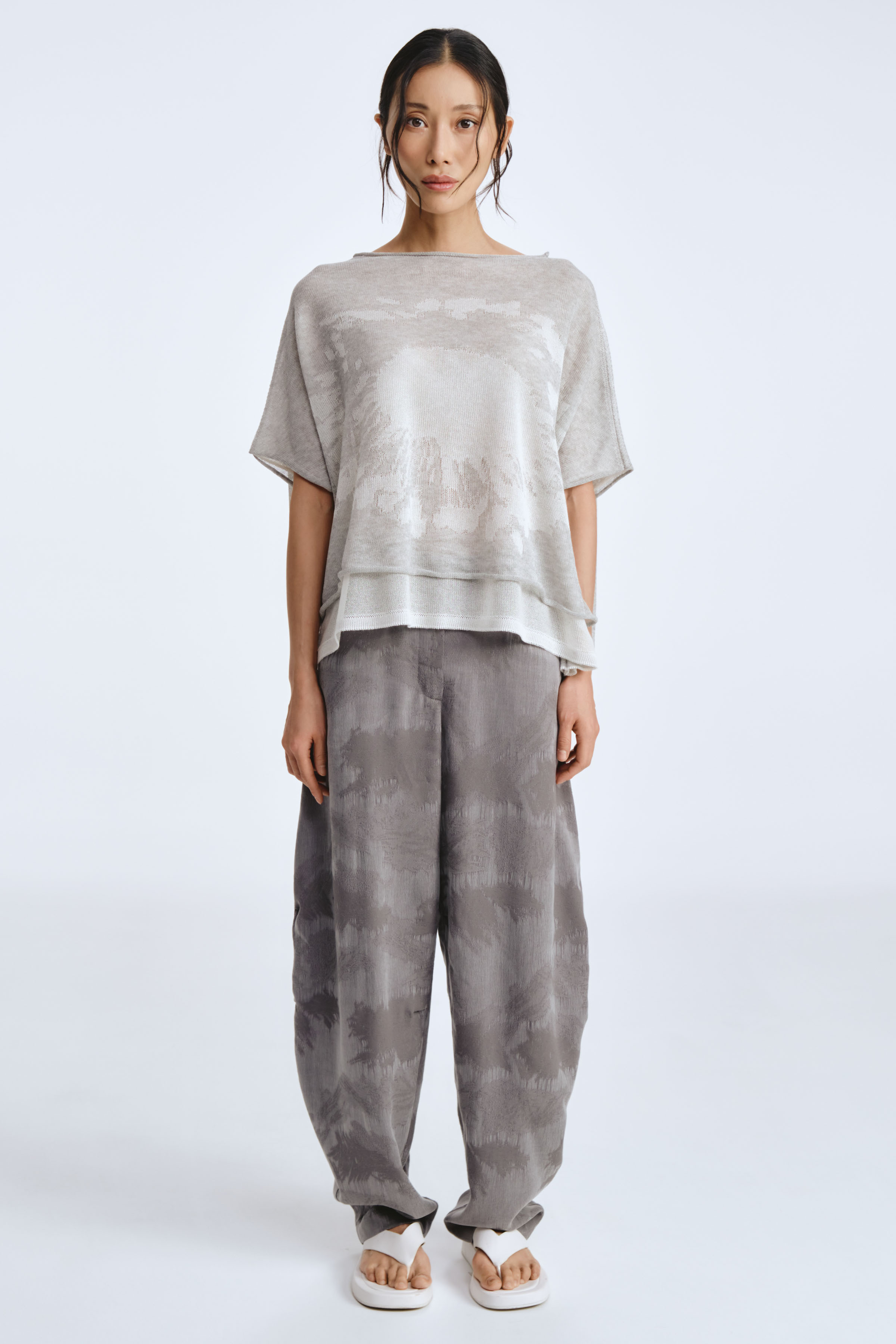 Брюки овал с защипами, жаккард  от Lesel (Лесель)! Заказывайте по ✆ 8 (800) 777 02 37