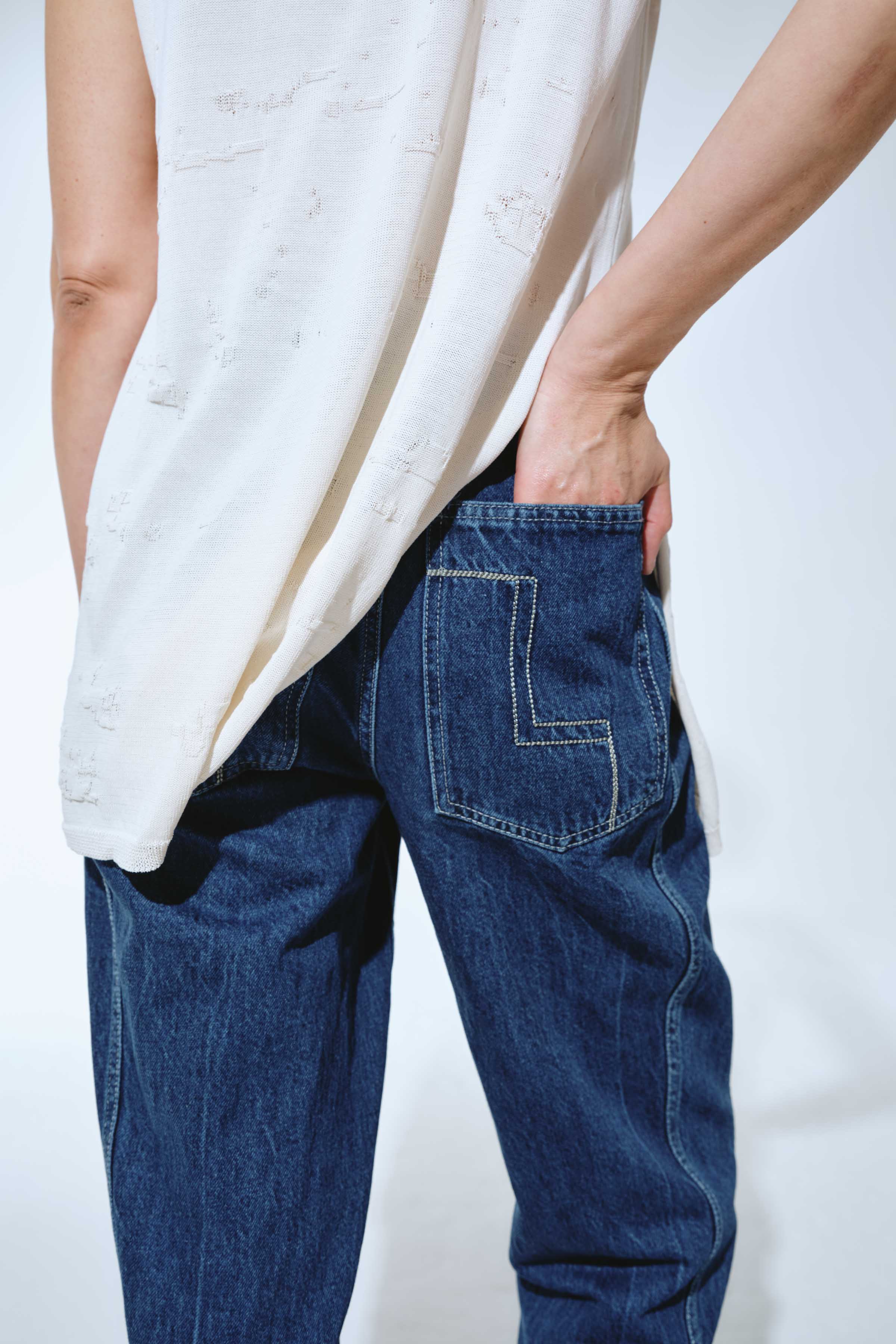 Брюки Бананы узкие, джинса 38 Джинсовый (denim) от Lesel (Лесель)! Заказывайте по ✆ 8 (800) 777 02 37