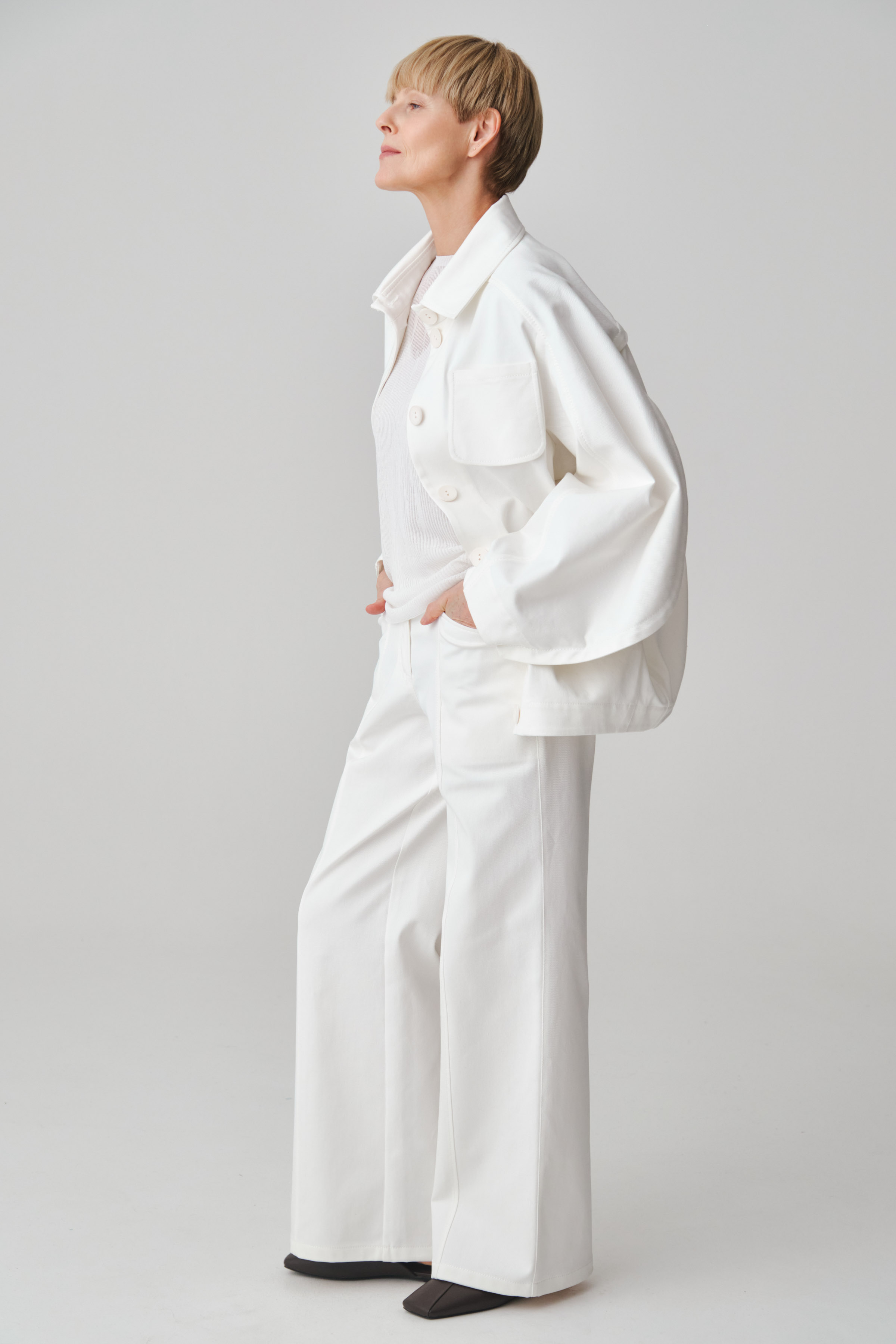 Брюки прямые со стрелкой, плотный хлопок